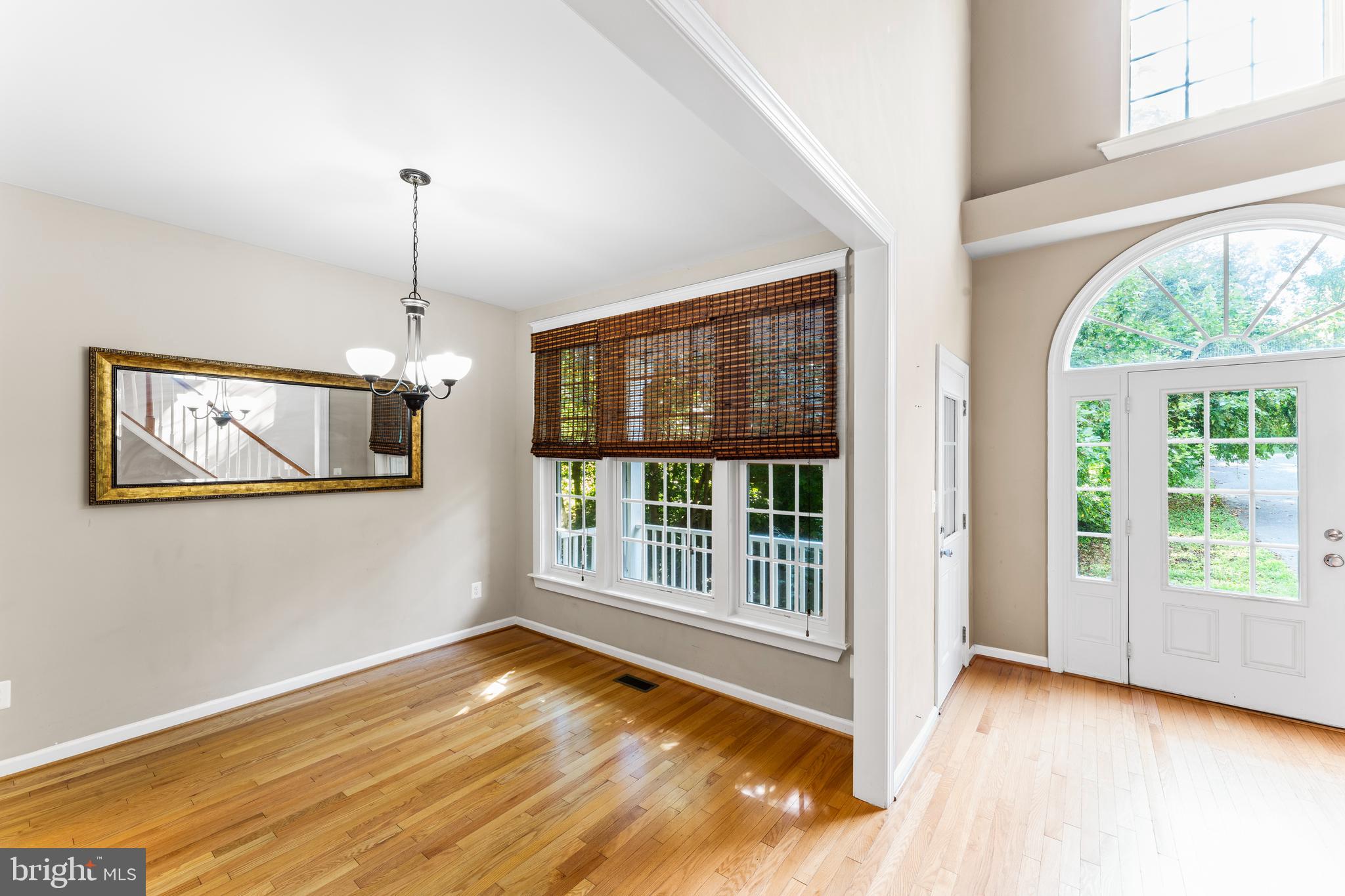 PRESIDENTIAL LAKES - Residential