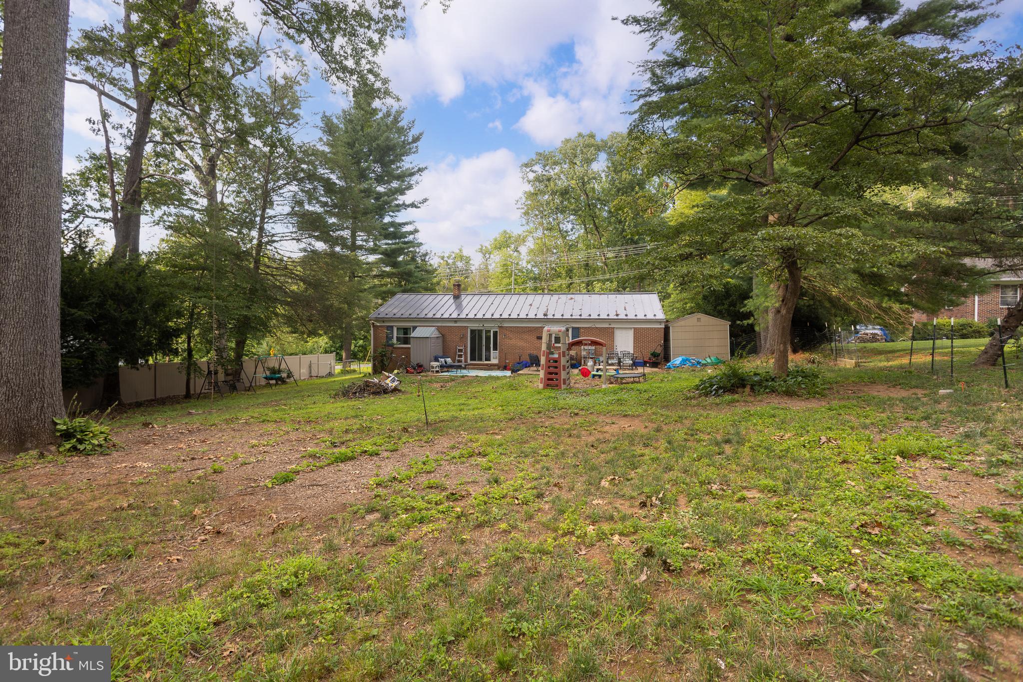 901 MOORES MILL ROAD