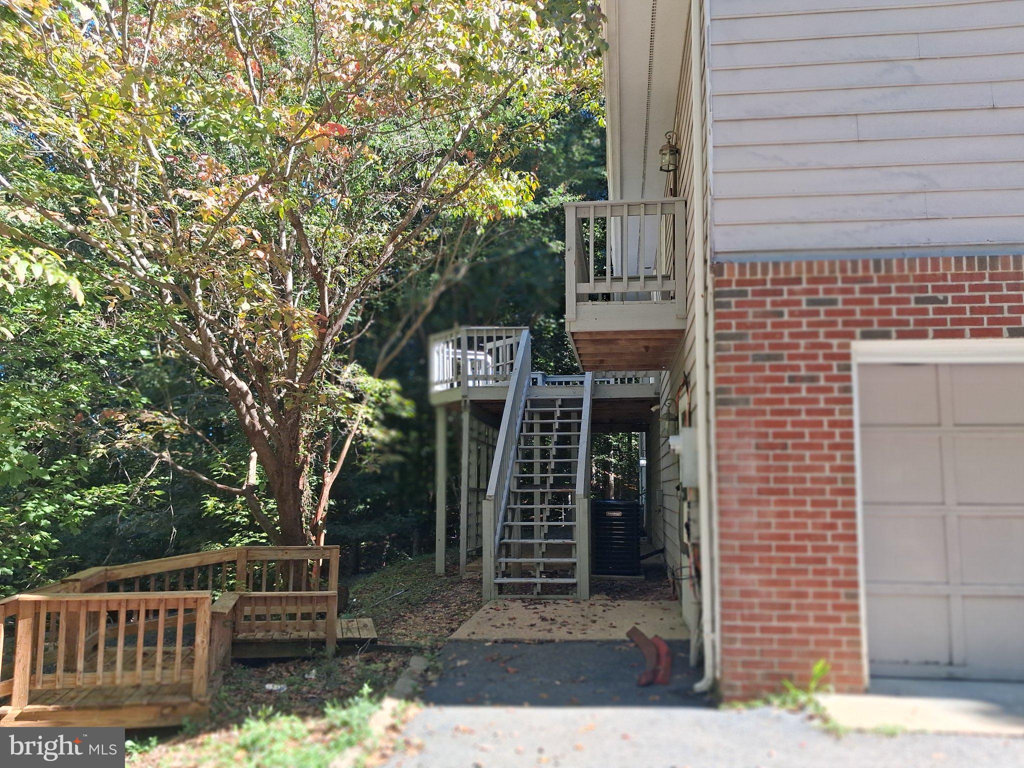 713 PLEASANTS DRIVE
