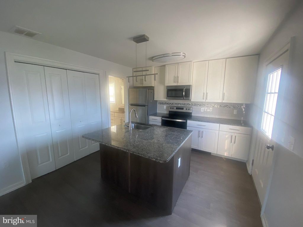 Photo of 124 Mortimer Street, DUNMORE, PA 18512 (MLS # PALW2000724)