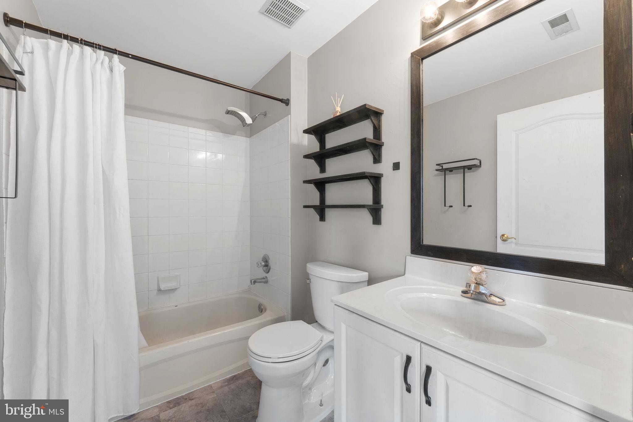 PINDELL CHASE - Residential