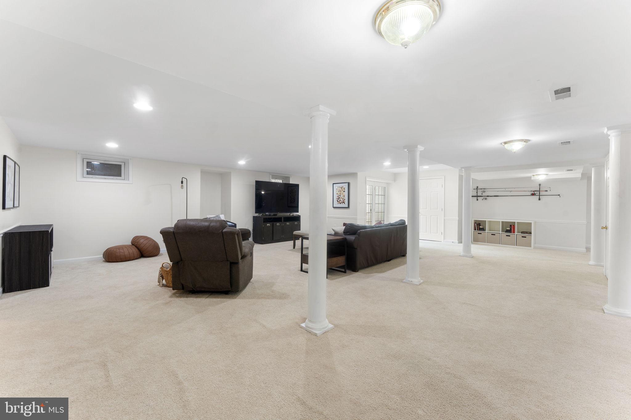 PINDELL CHASE - Residential