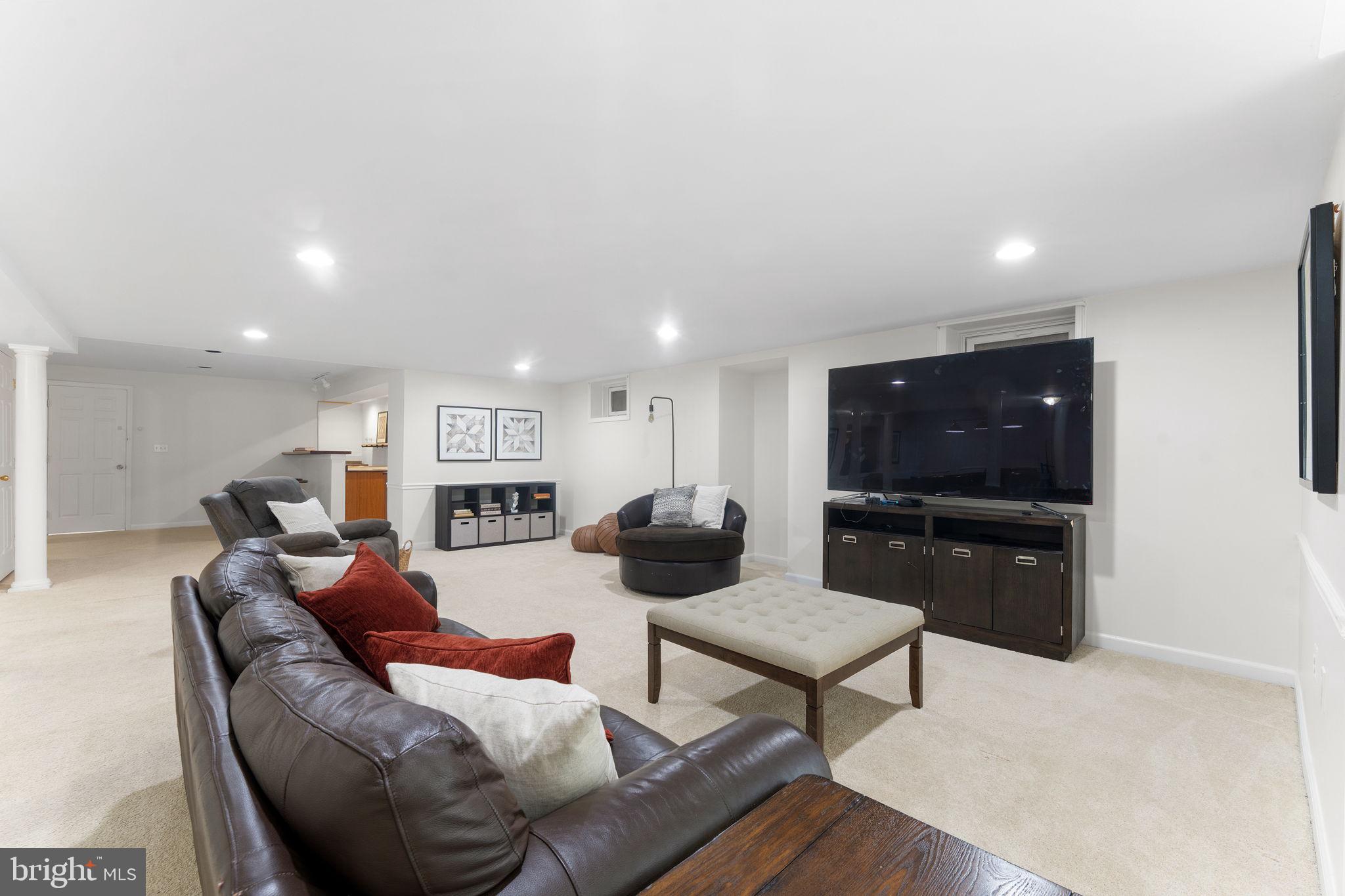 PINDELL CHASE - Residential