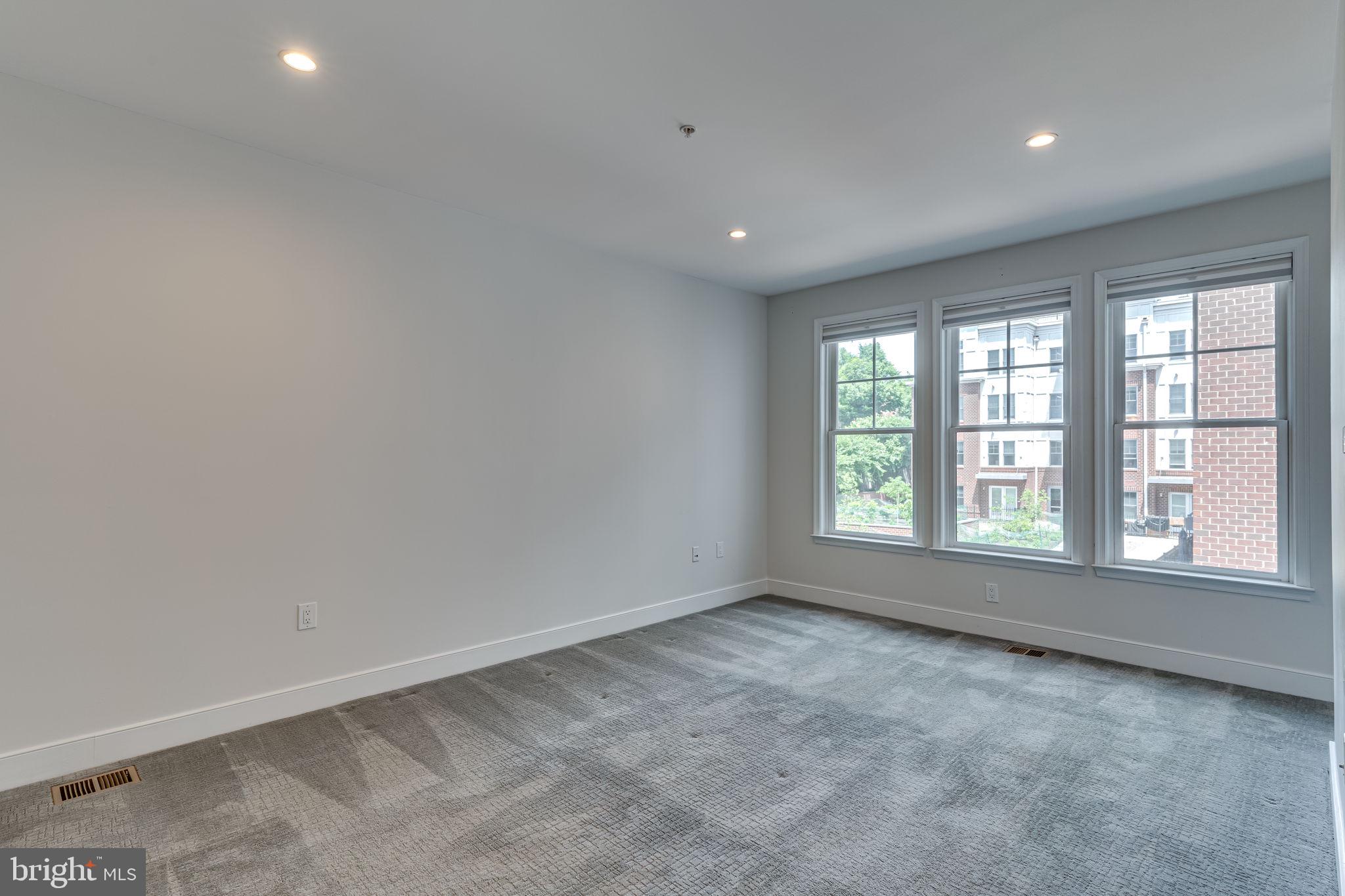 RHODES HILL SQUARE - Residential Lease