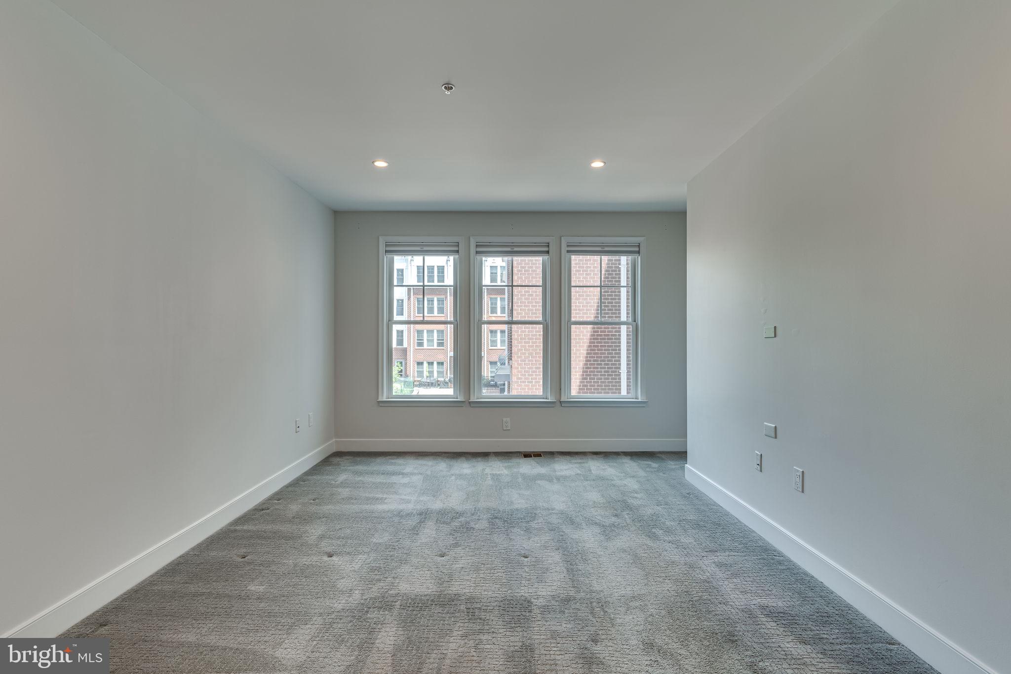 RHODES HILL SQUARE - Residential Lease