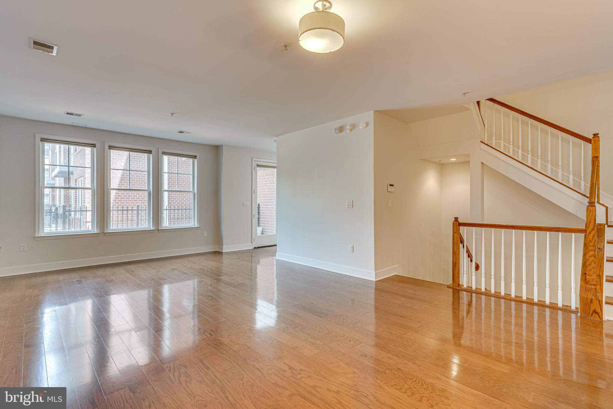 RHODES HILL SQUARE - Residential Lease