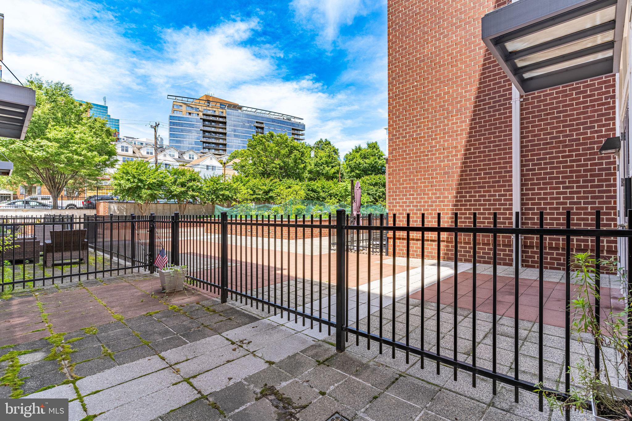 RHODES HILL SQUARE - Residential Lease