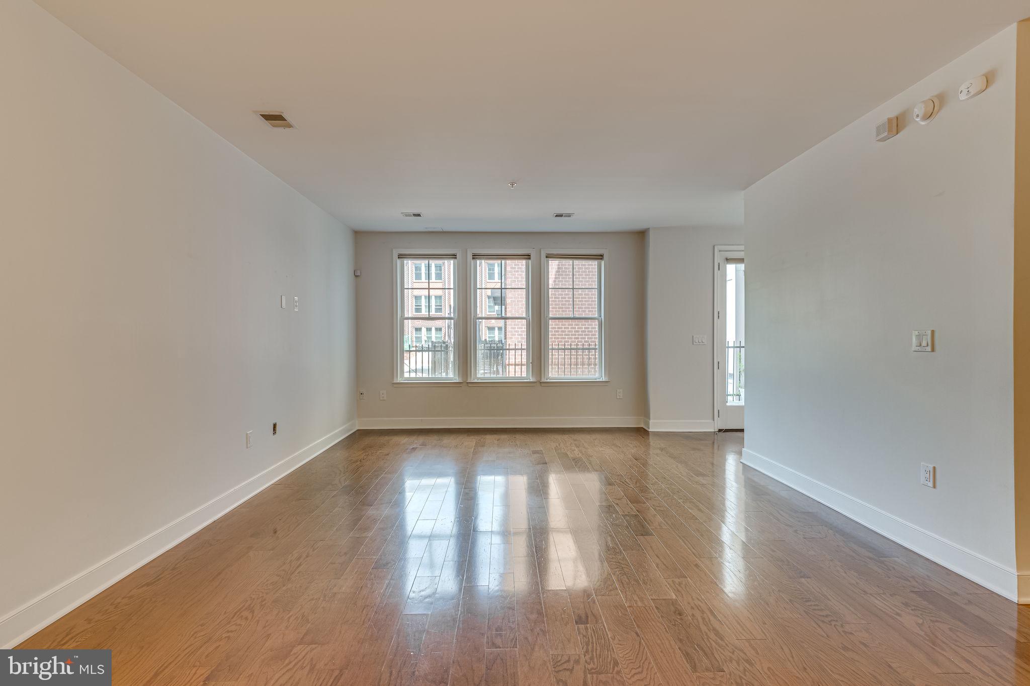 RHODES HILL SQUARE - Residential Lease