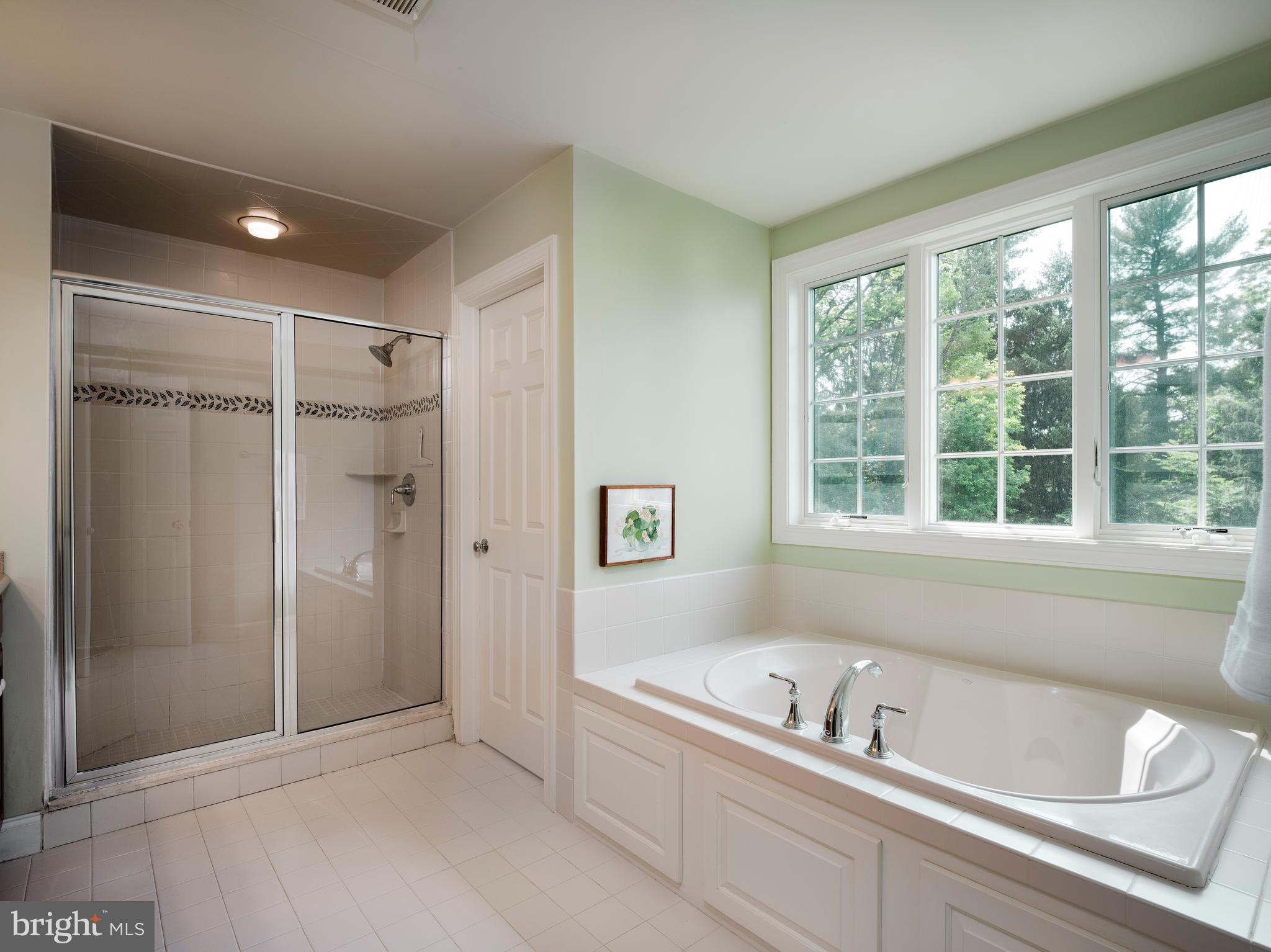 WHITEGATE - Residential