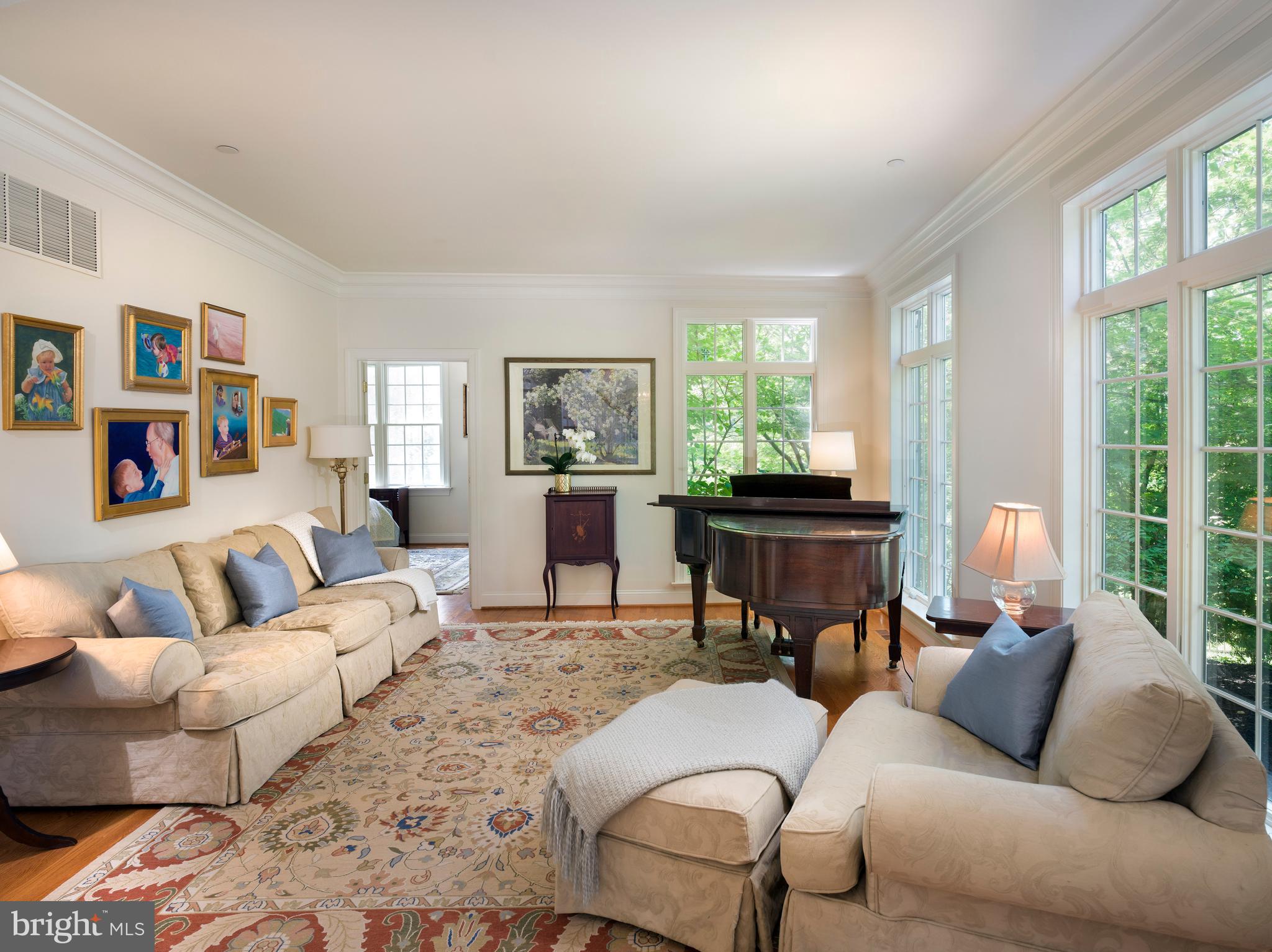 WHITEGATE - Residential