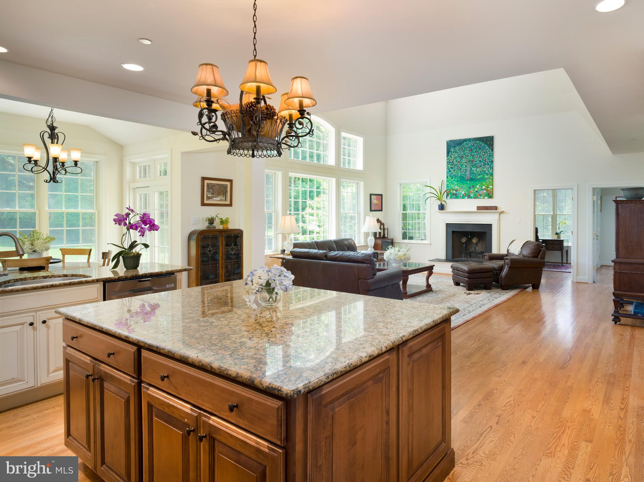 WHITEGATE - Residential