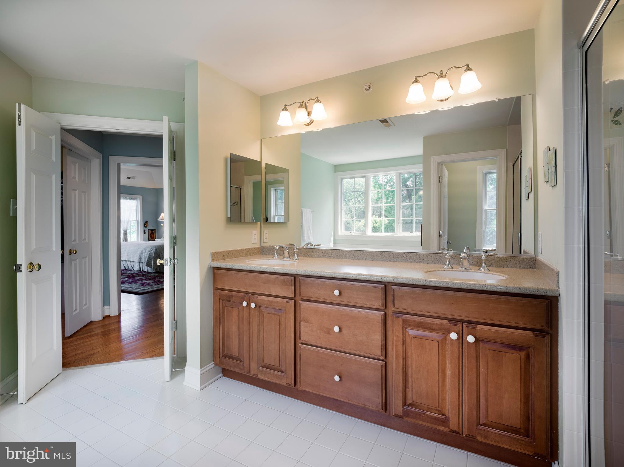 WHITEGATE - Residential