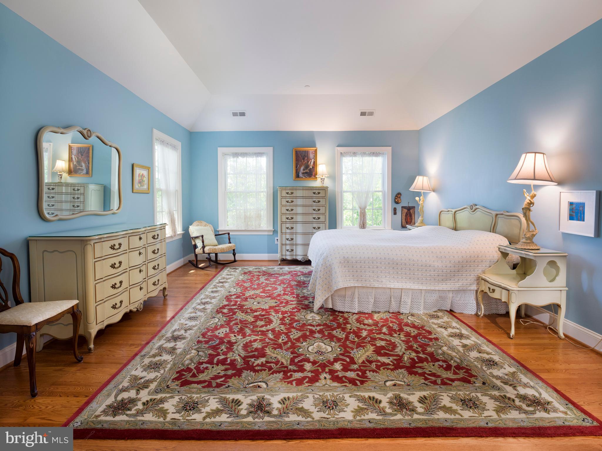 WHITEGATE - Residential