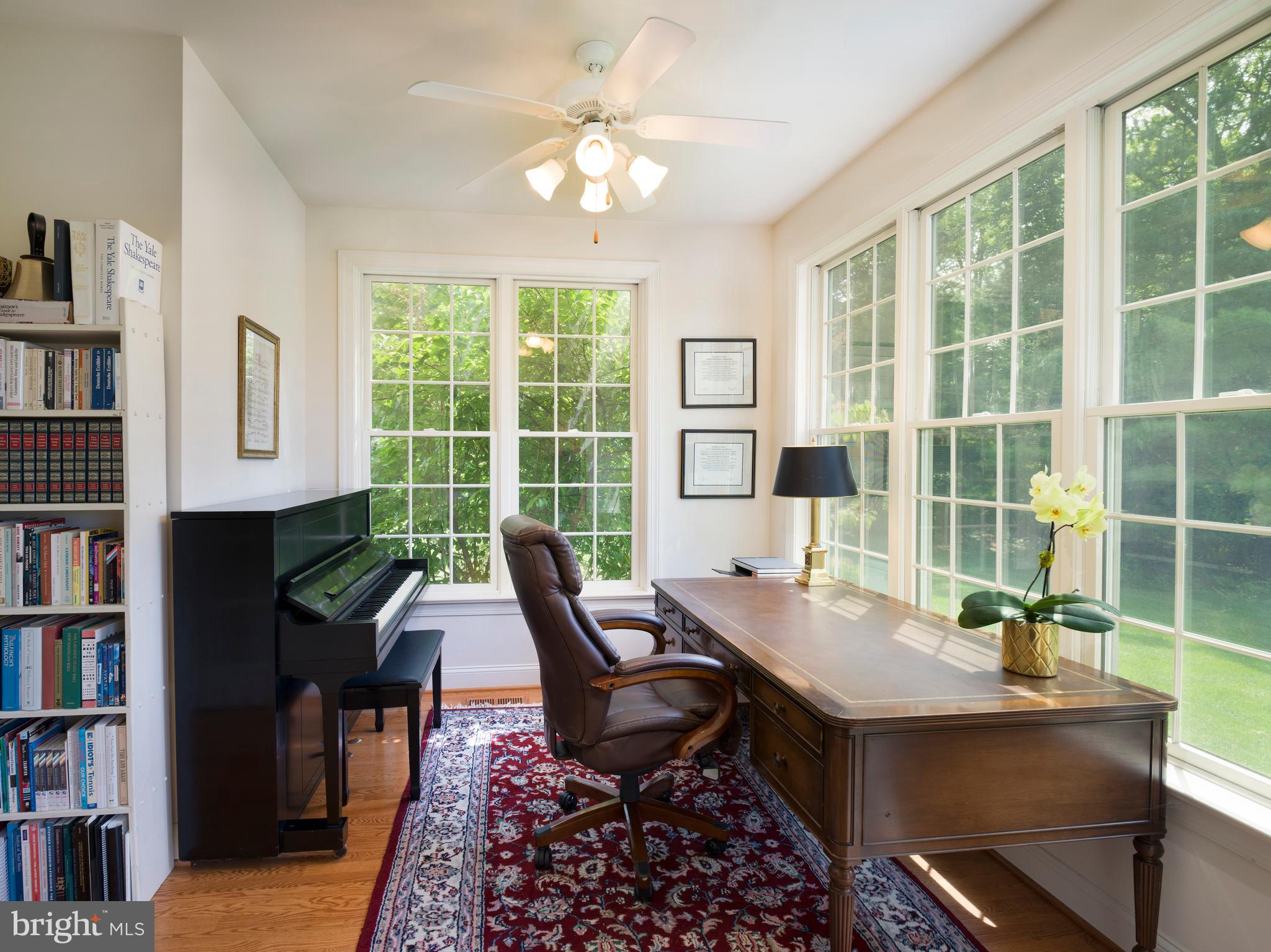 WHITEGATE - Residential