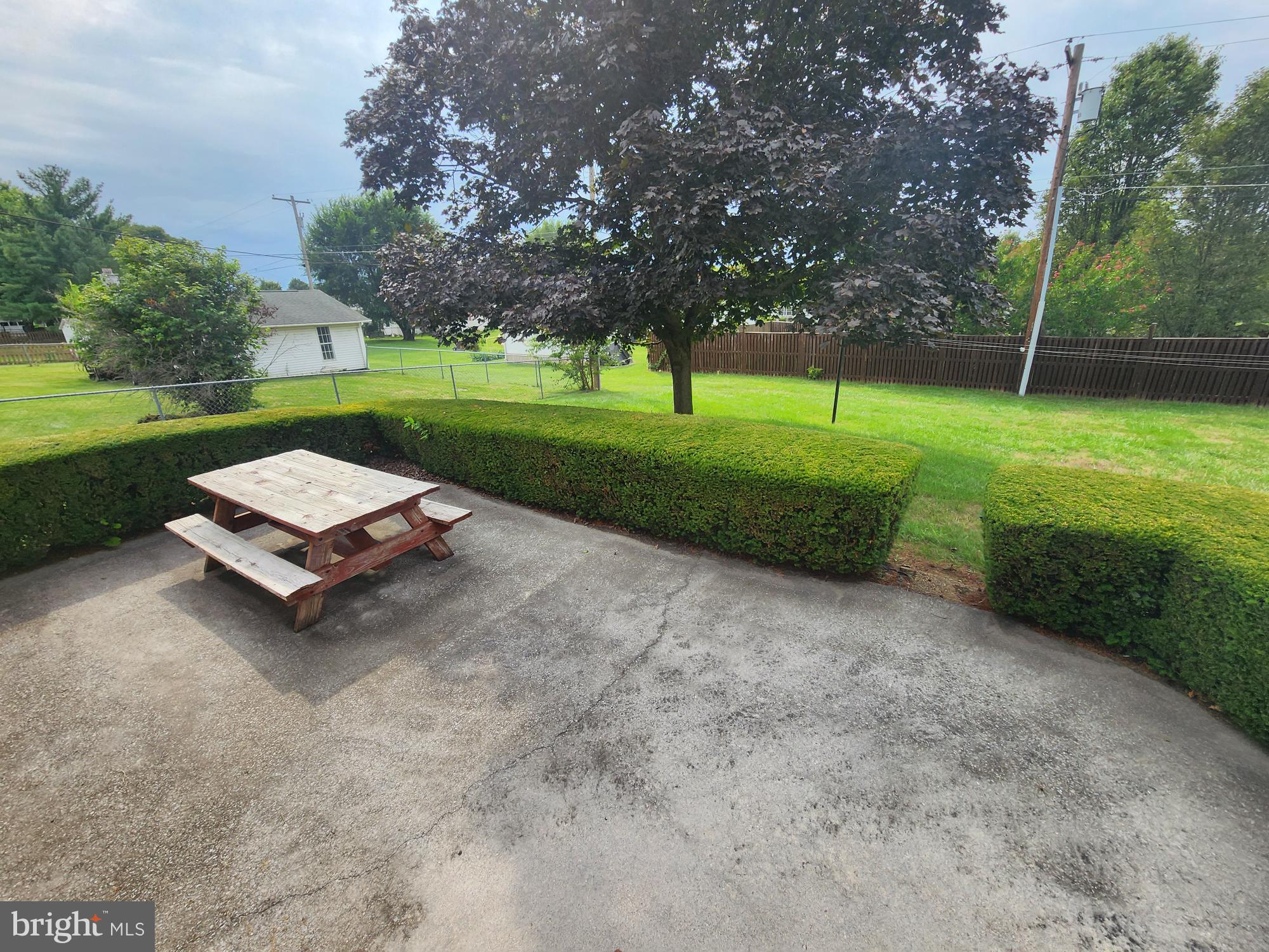 SKY-LIN PARK - Residential