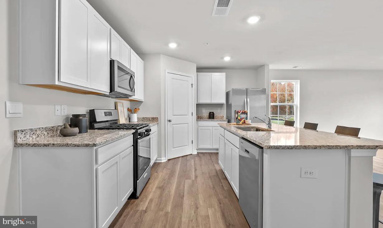 672 ARMSTRONG AVENUE