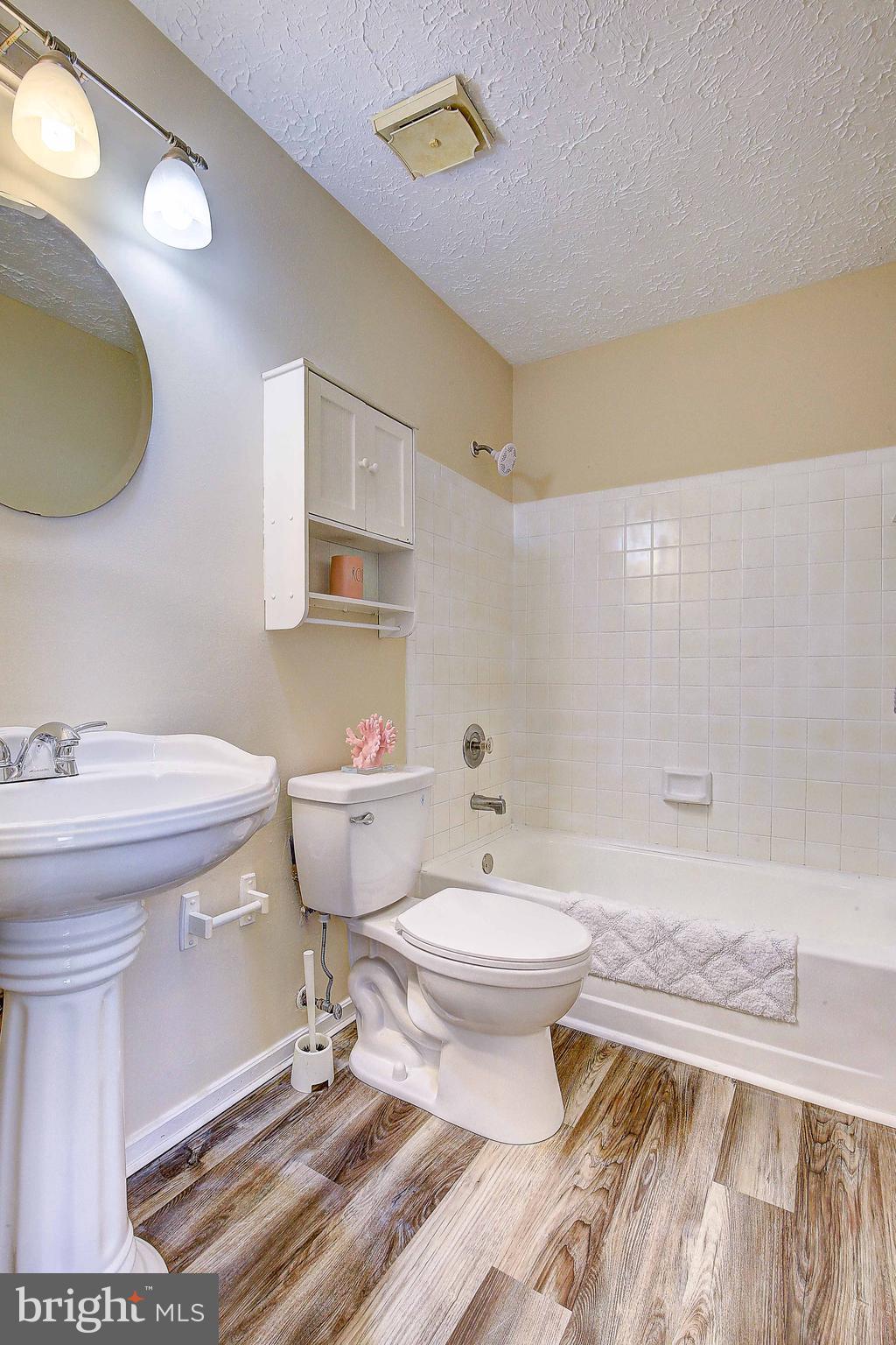 MITCHELLVILLE - Residential