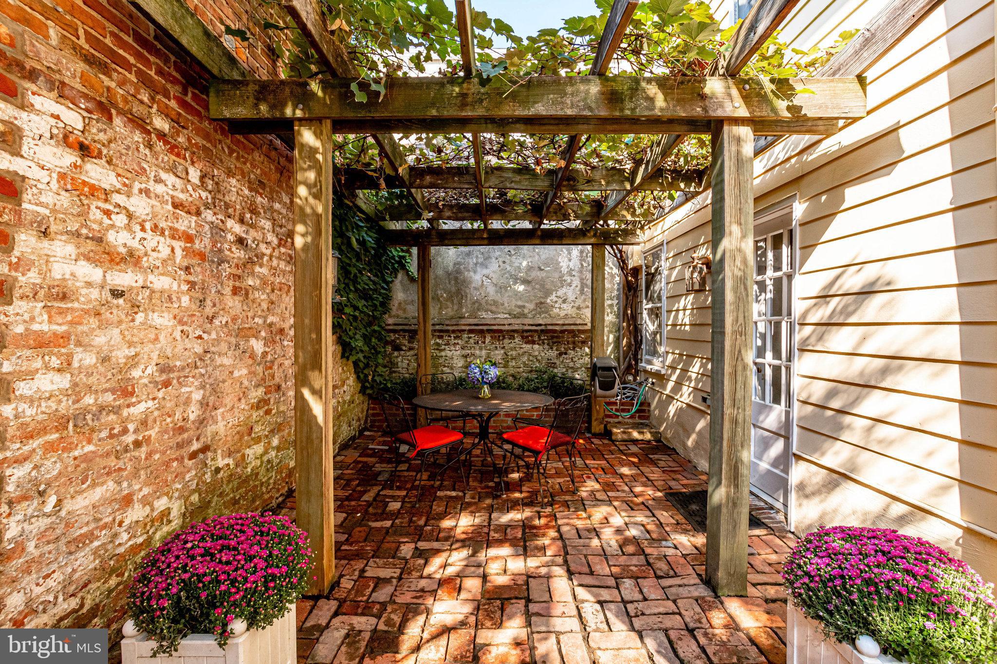 OLD TOWN - Residential