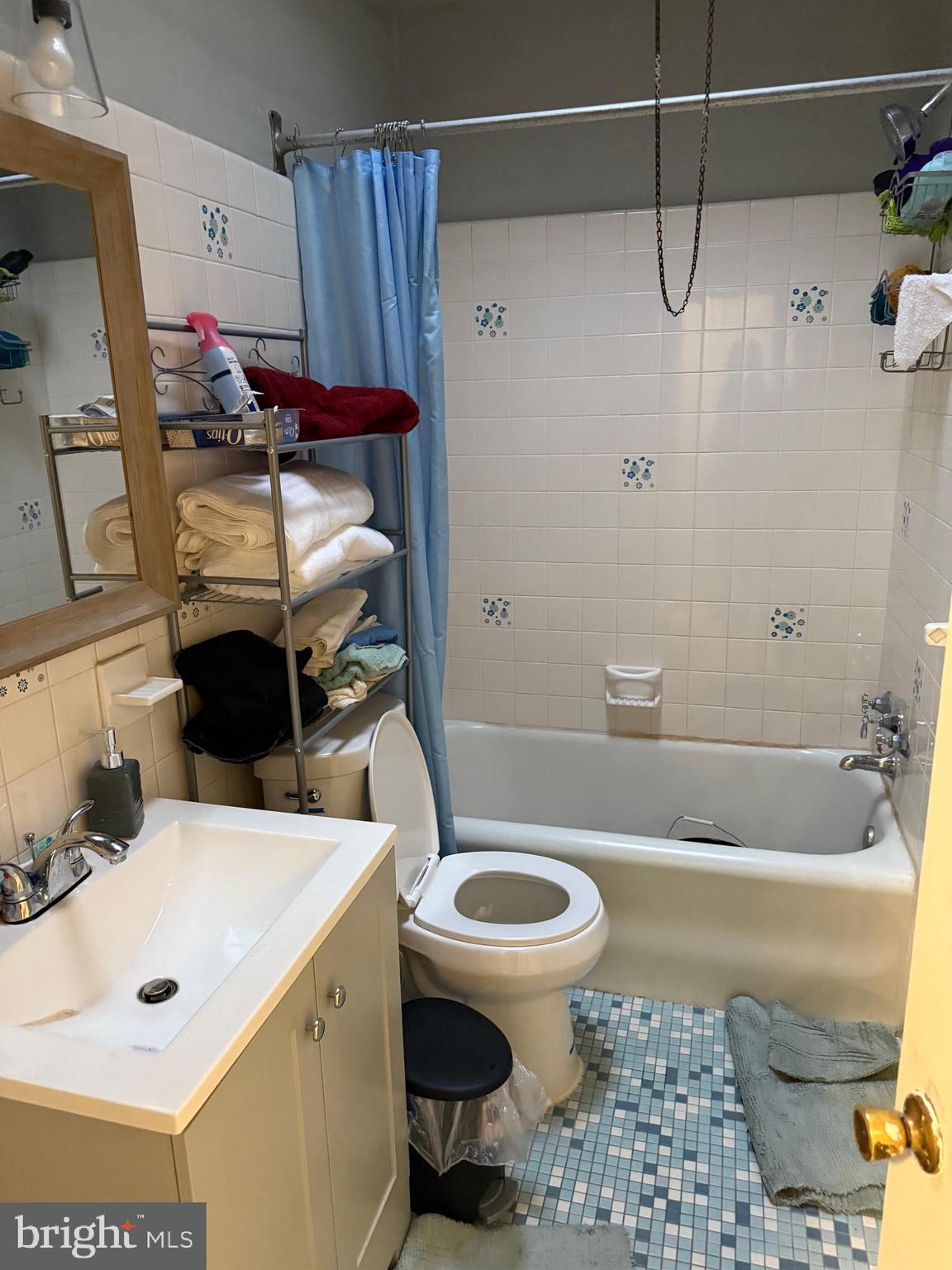 ELMWOOD PARK - Residential