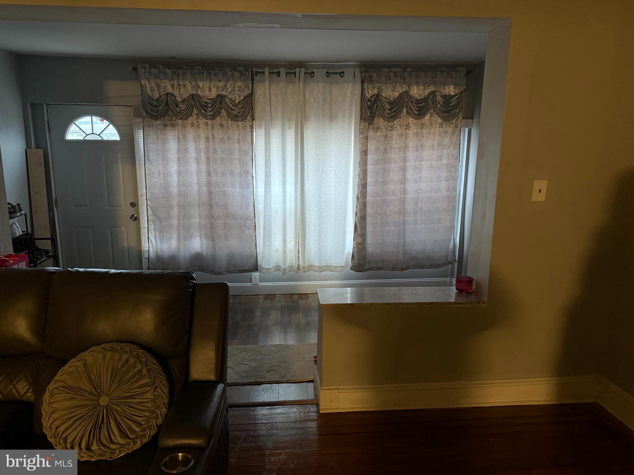 ELMWOOD PARK - Residential