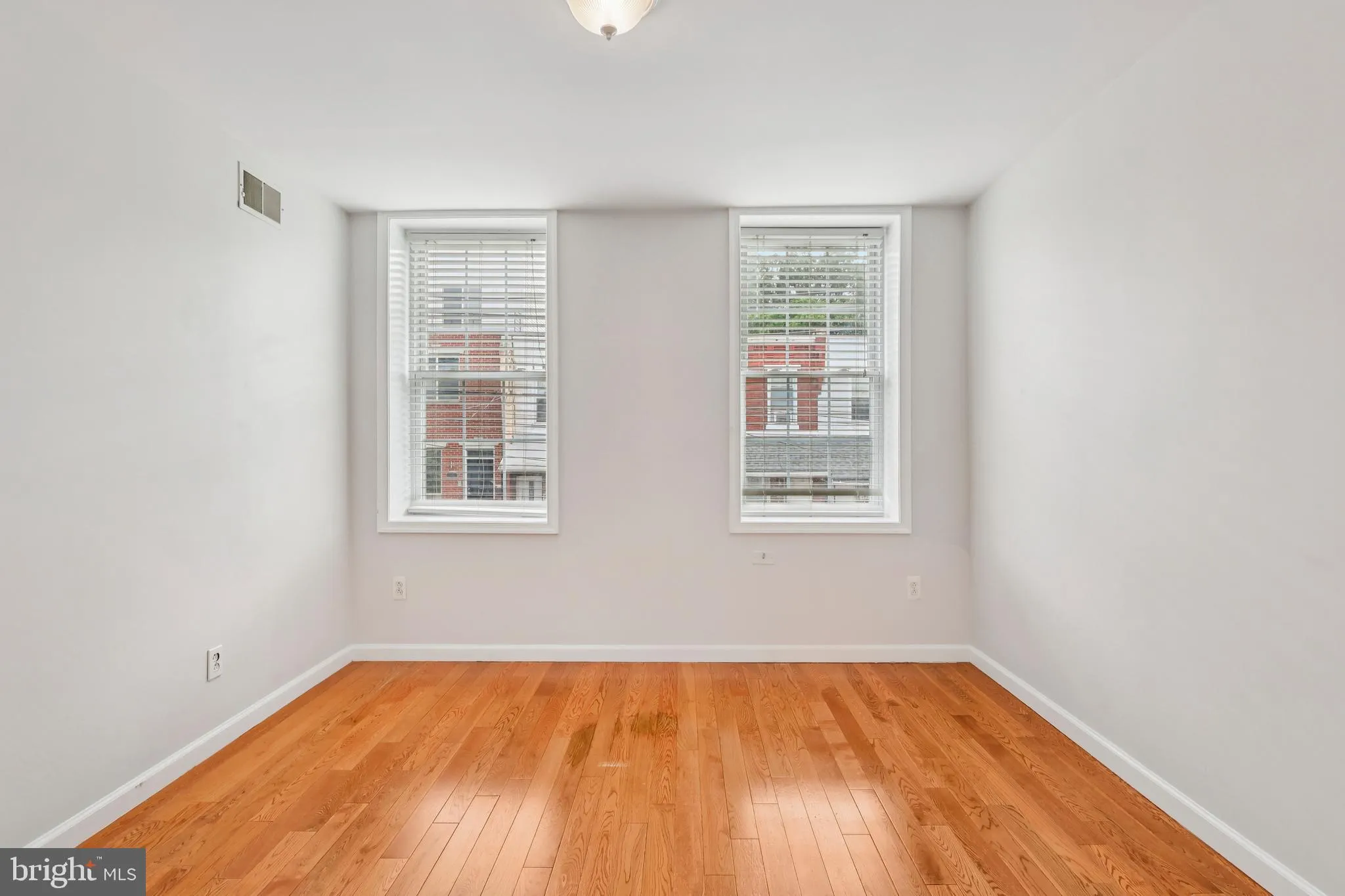 Philadelphia, Pennsylvania 19104, United States, 2 Bedrooms Bedrooms, ,2 BathroomsBathrooms,Residential,Contingent,151035