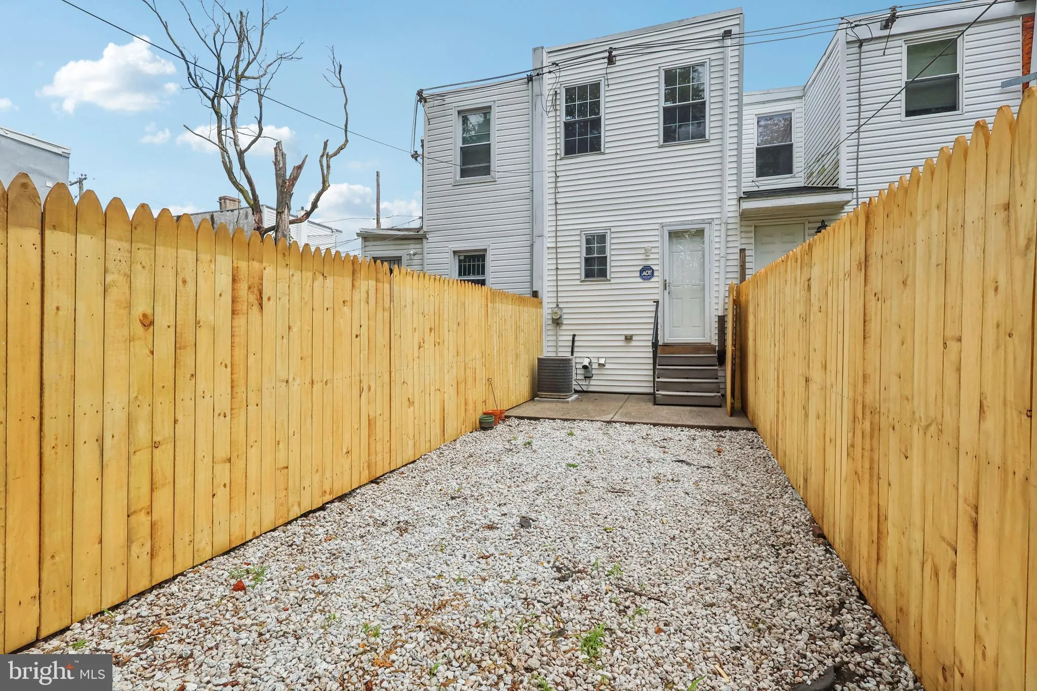 Philadelphia, Pennsylvania 19104, United States, 2 Bedrooms Bedrooms, ,2 BathroomsBathrooms,Residential,Contingent,151035