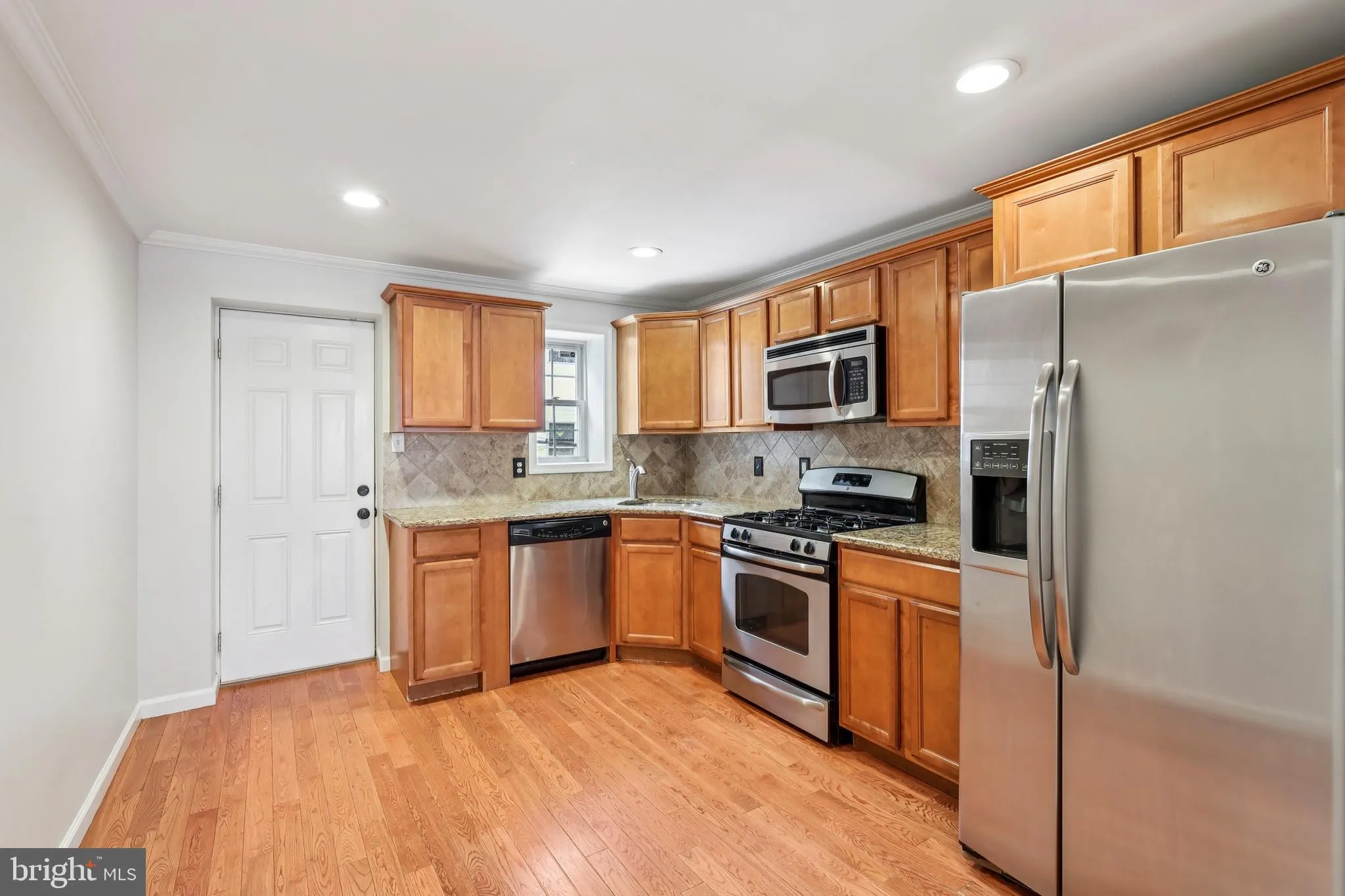 Philadelphia, Pennsylvania 19104, United States, 2 Bedrooms Bedrooms, ,2 BathroomsBathrooms,Residential,Contingent,151035