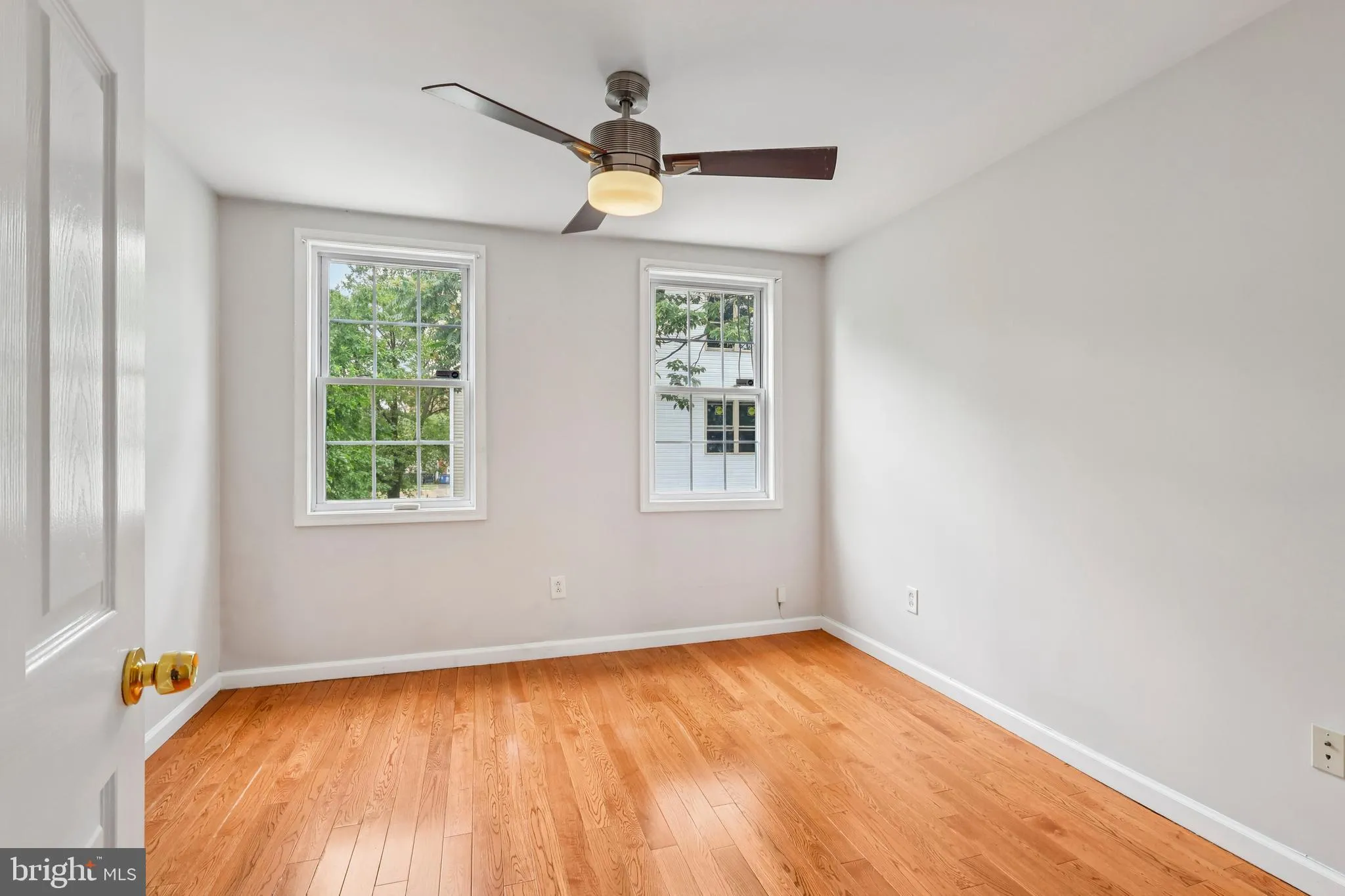 Philadelphia, Pennsylvania 19104, United States, 2 Bedrooms Bedrooms, ,2 BathroomsBathrooms,Residential,Contingent,151035