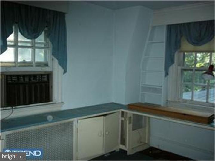 MERION STATION - Residential Lease