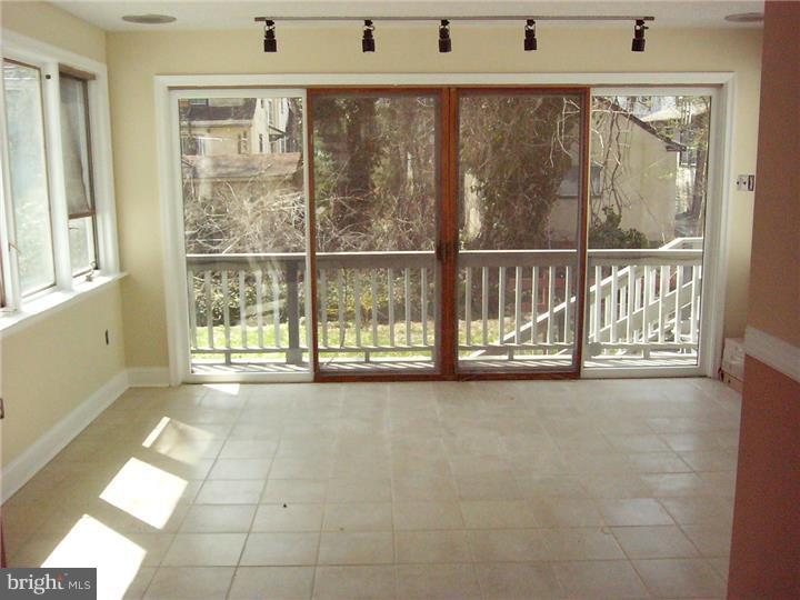 MERION STATION - Residential Lease