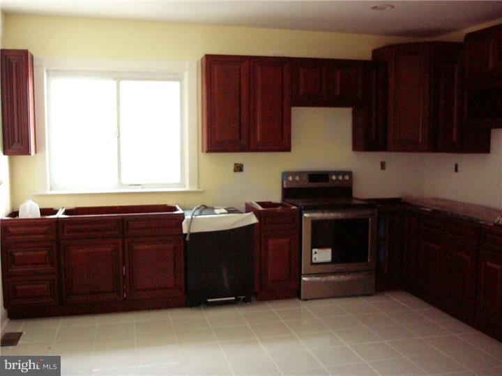 MERION STATION - Residential Lease