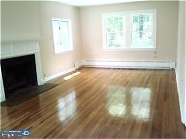 MERION STATION - Residential Lease