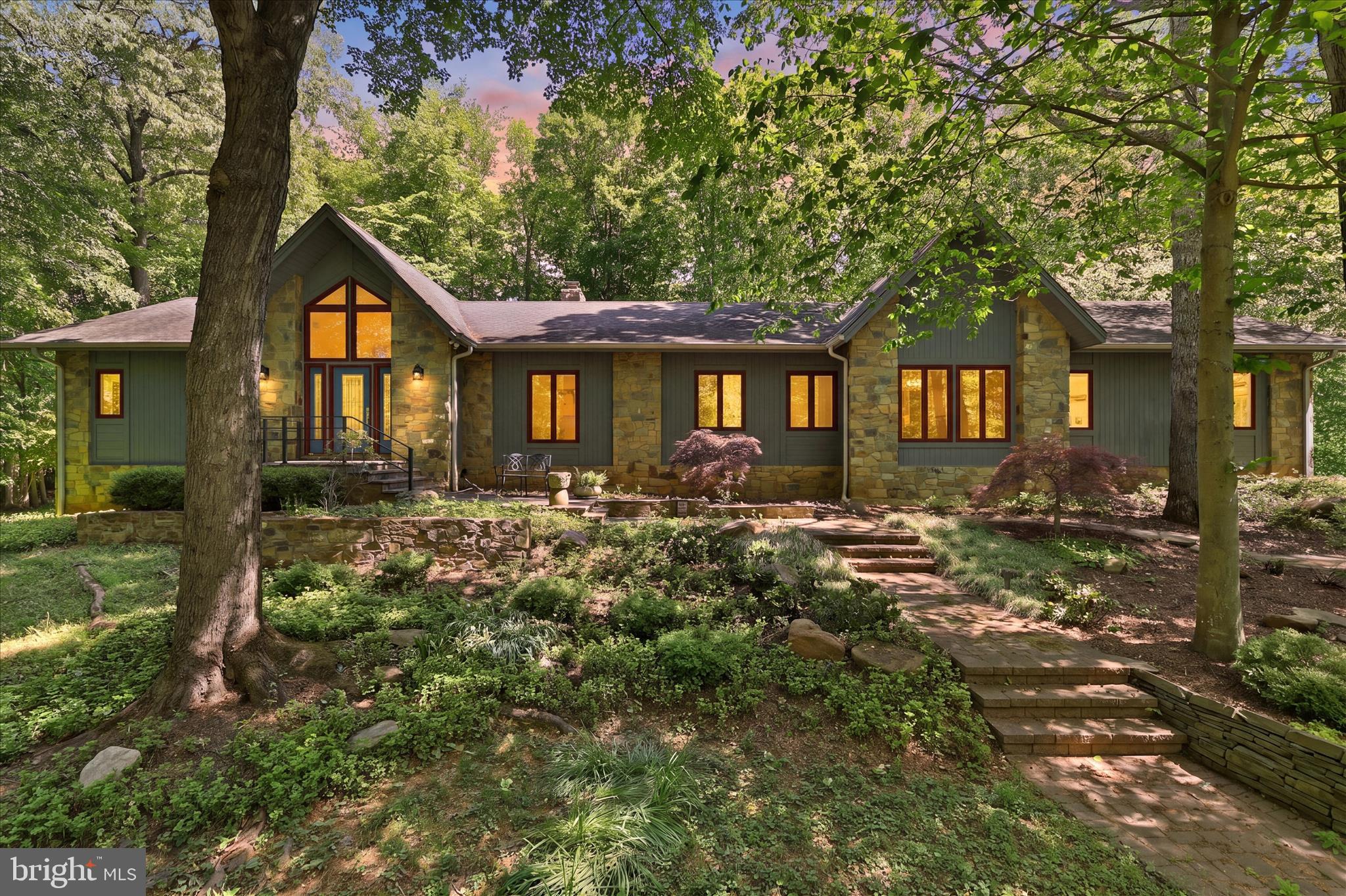 9492 OAK FALLS COURT