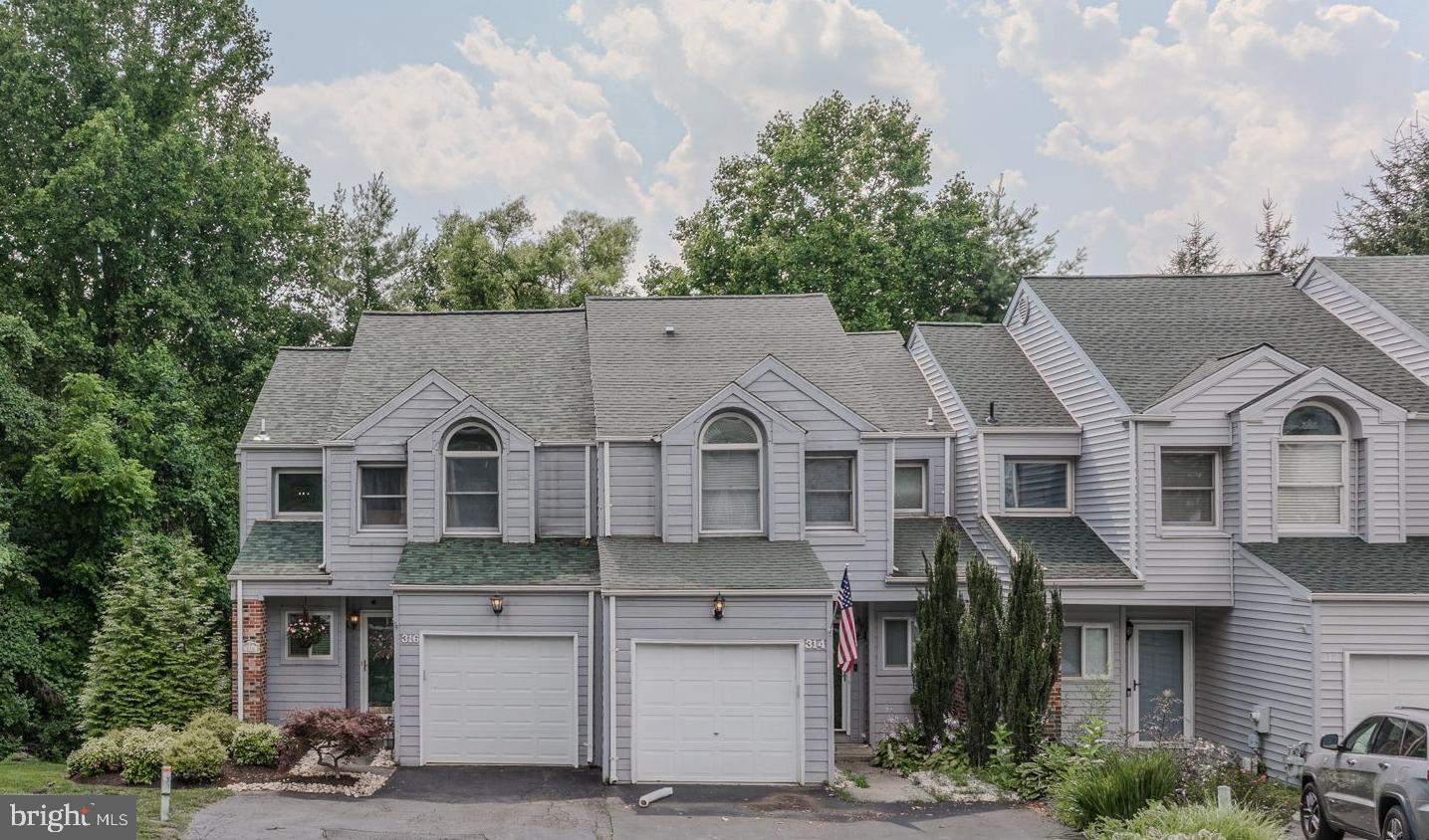 316 PLEASANT KNOLL COURT