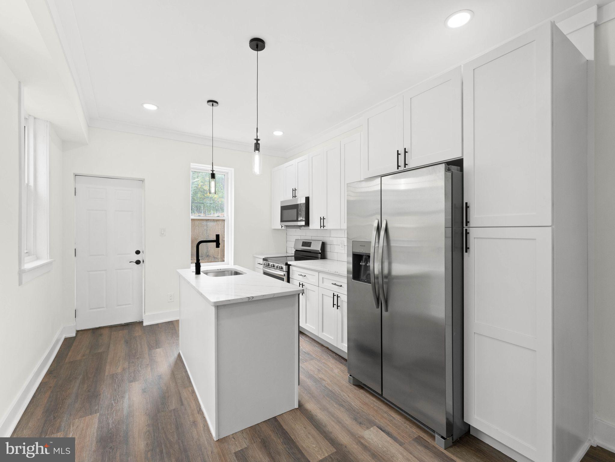 MILL CREEK - Residential