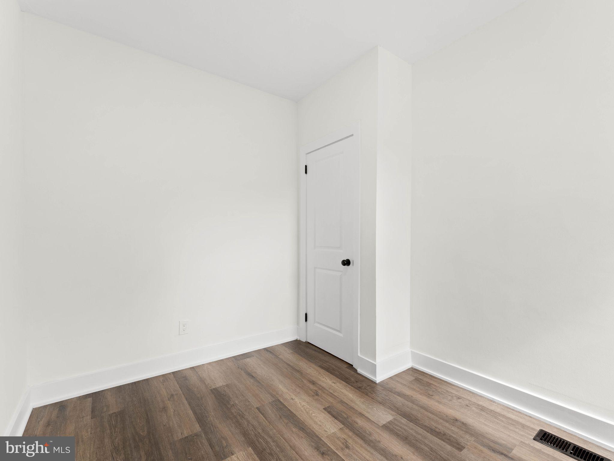 MILL CREEK - Residential