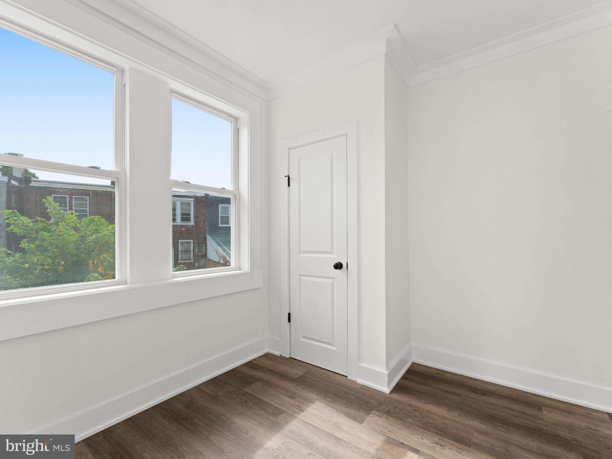 MILL CREEK - Residential