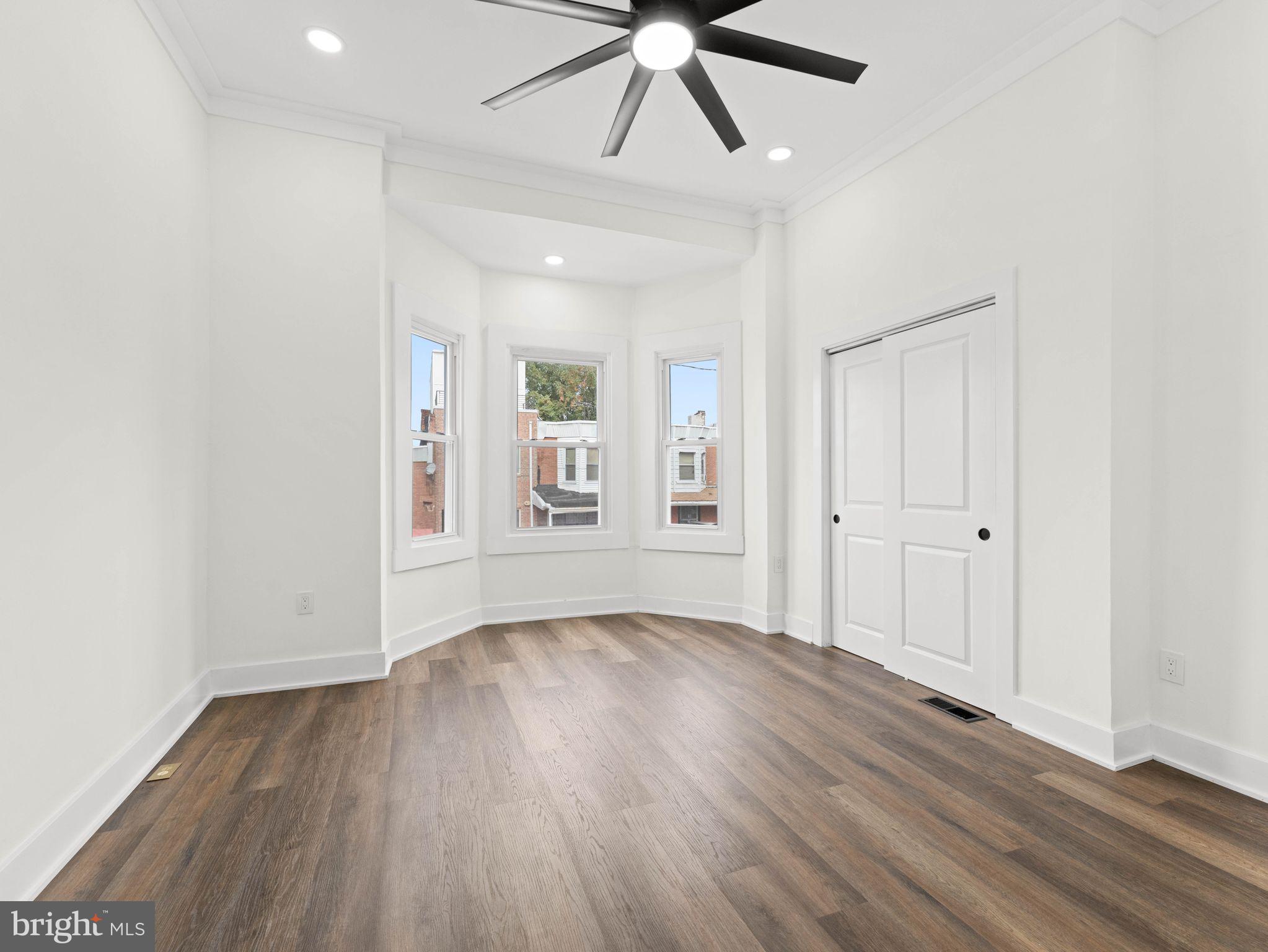 MILL CREEK - Residential