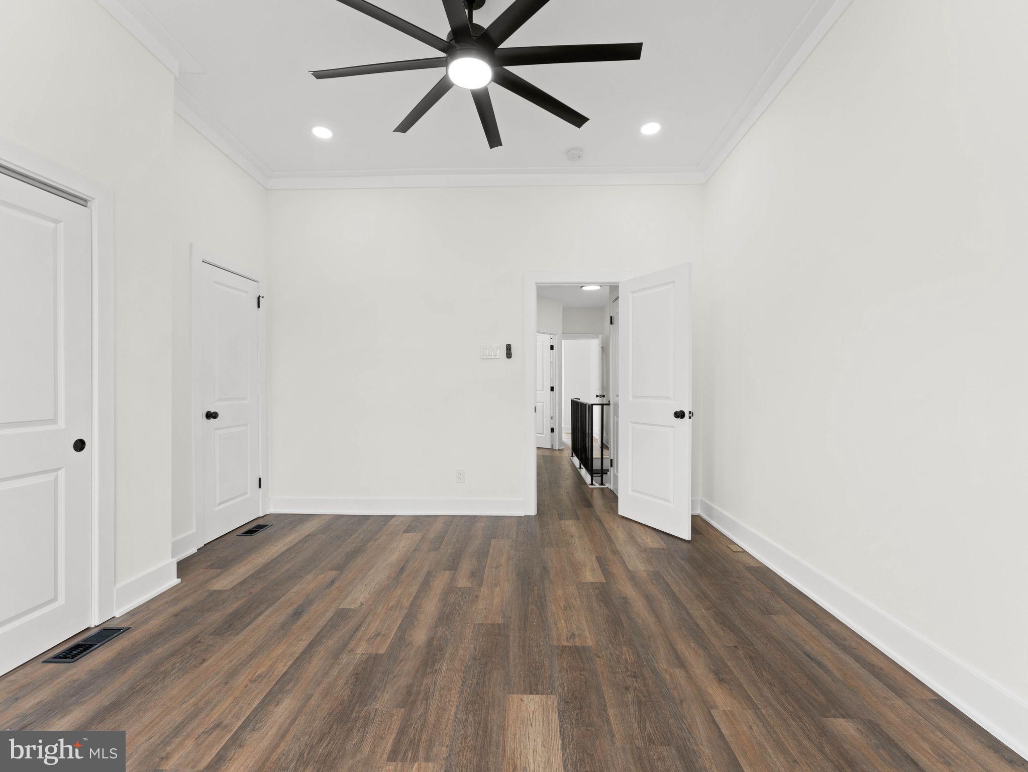 MILL CREEK - Residential