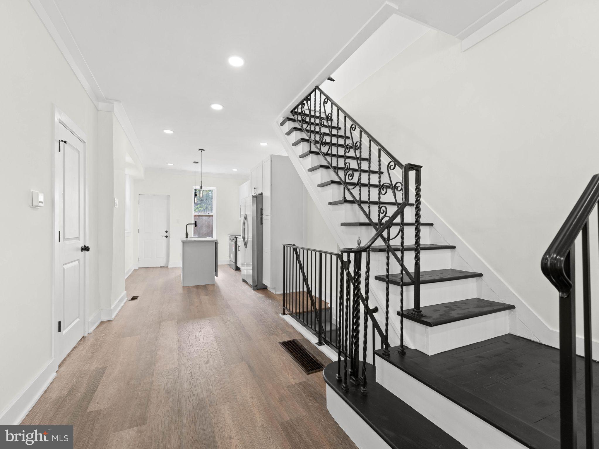 MILL CREEK - Residential