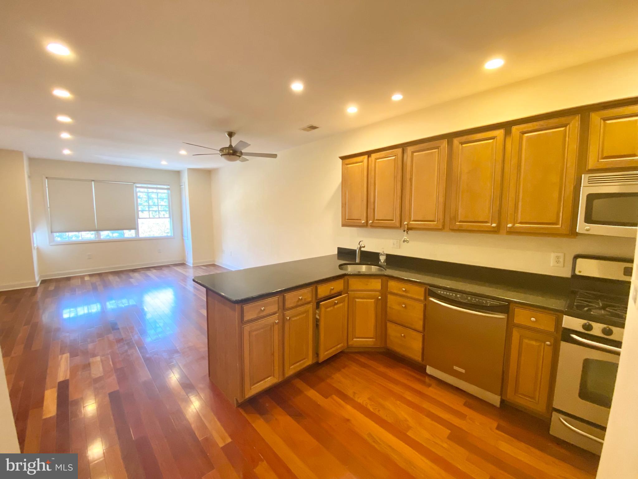 GRADUATE HOSPITAL - Residential Lease