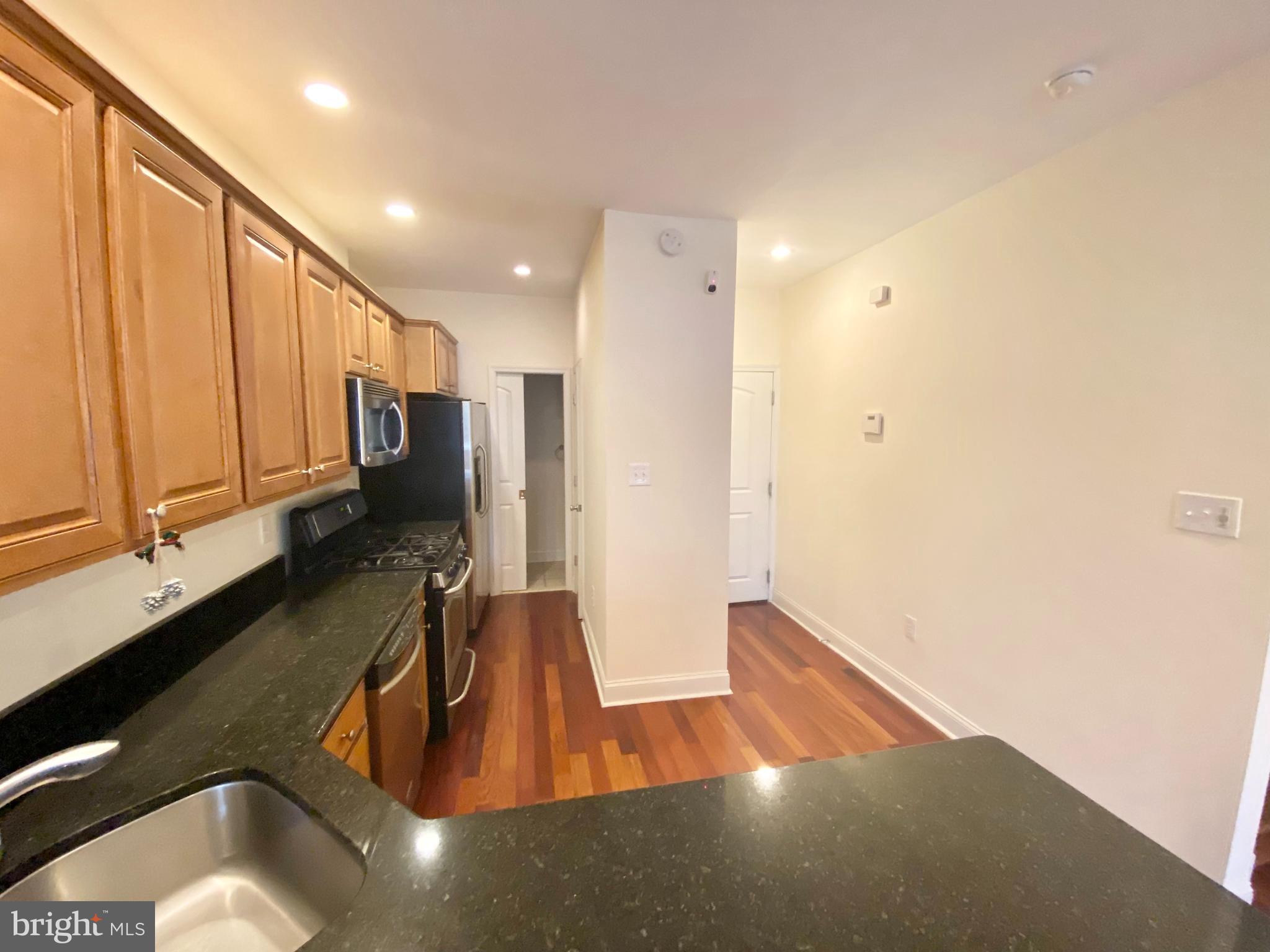 GRADUATE HOSPITAL - Residential Lease