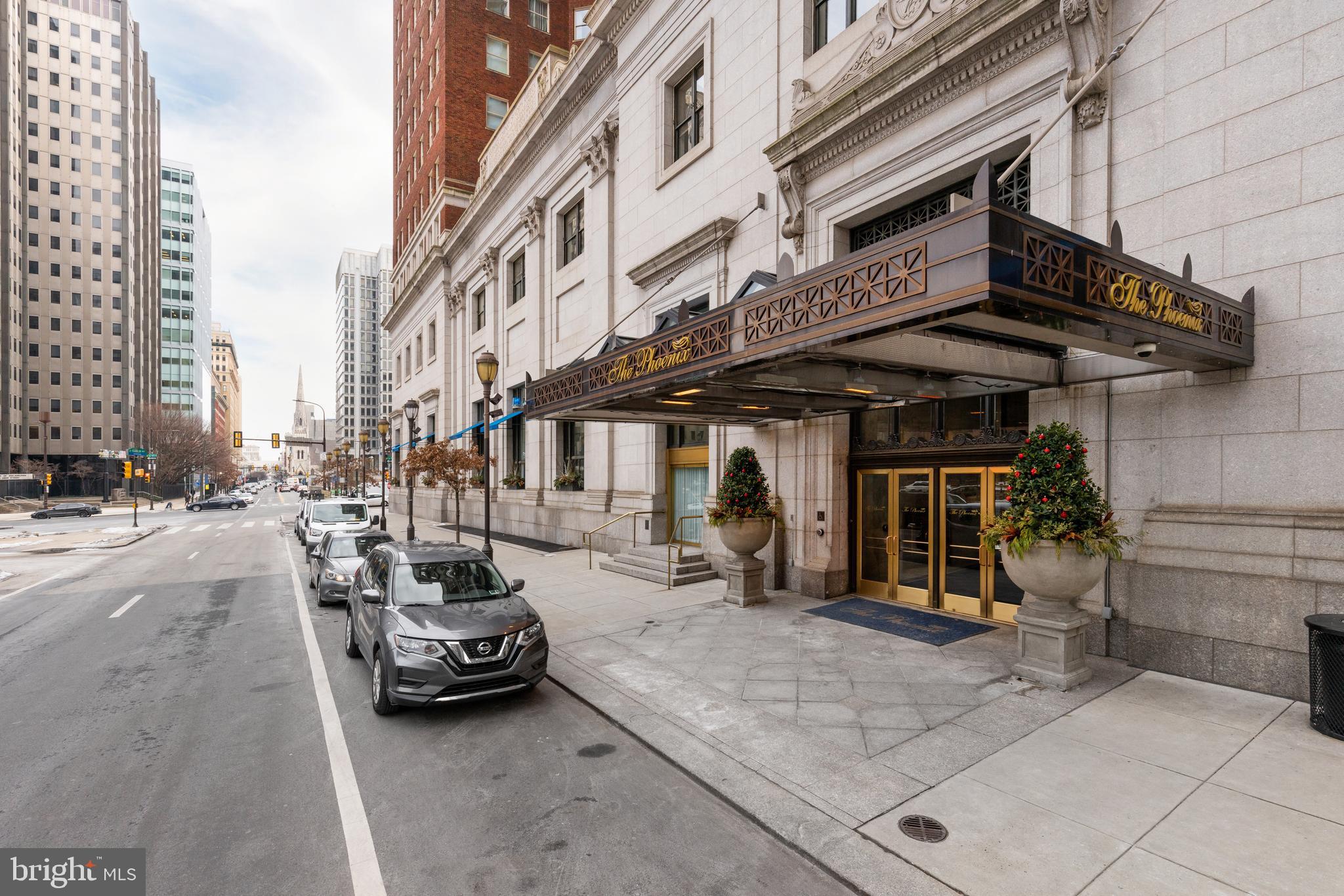 LOGAN SQUARE - Residential