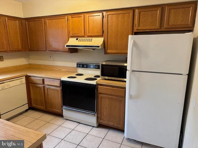 ST CHARLES HAMPSHIRE - Residential