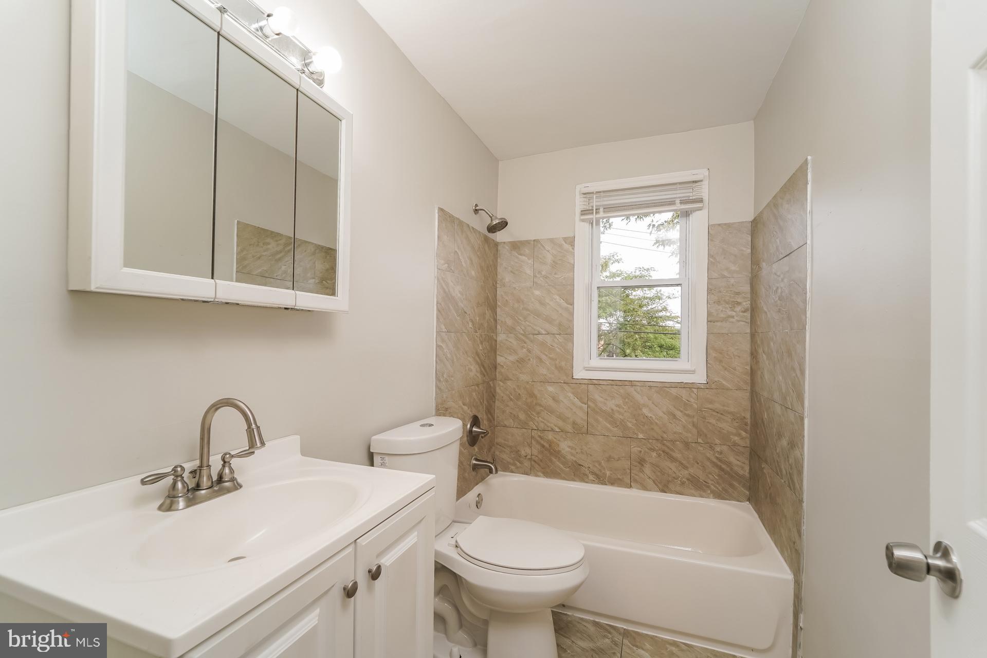 BELAIR-EDISON - Residential Lease