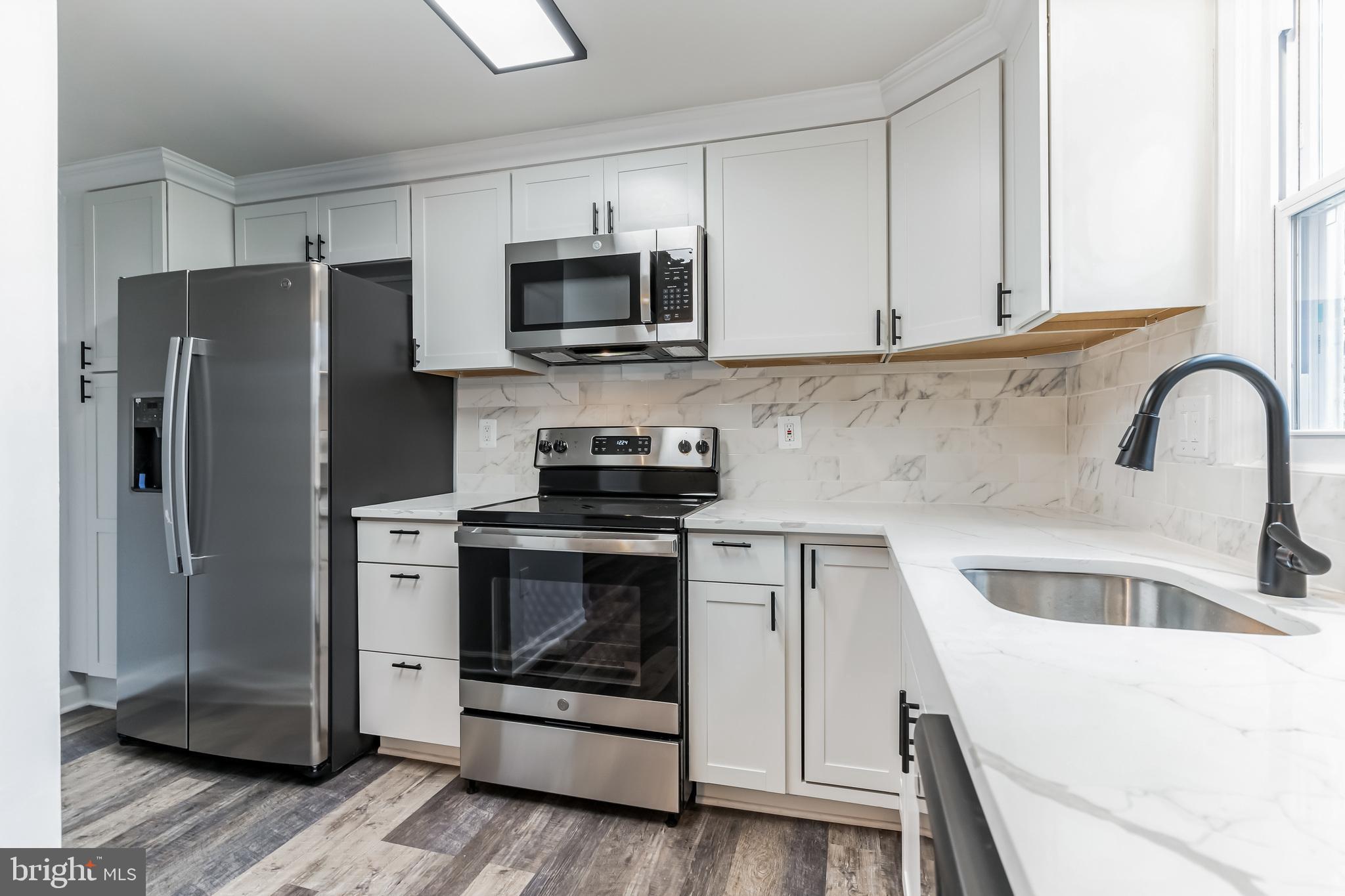 HIGHLAND GARDENS - Residential