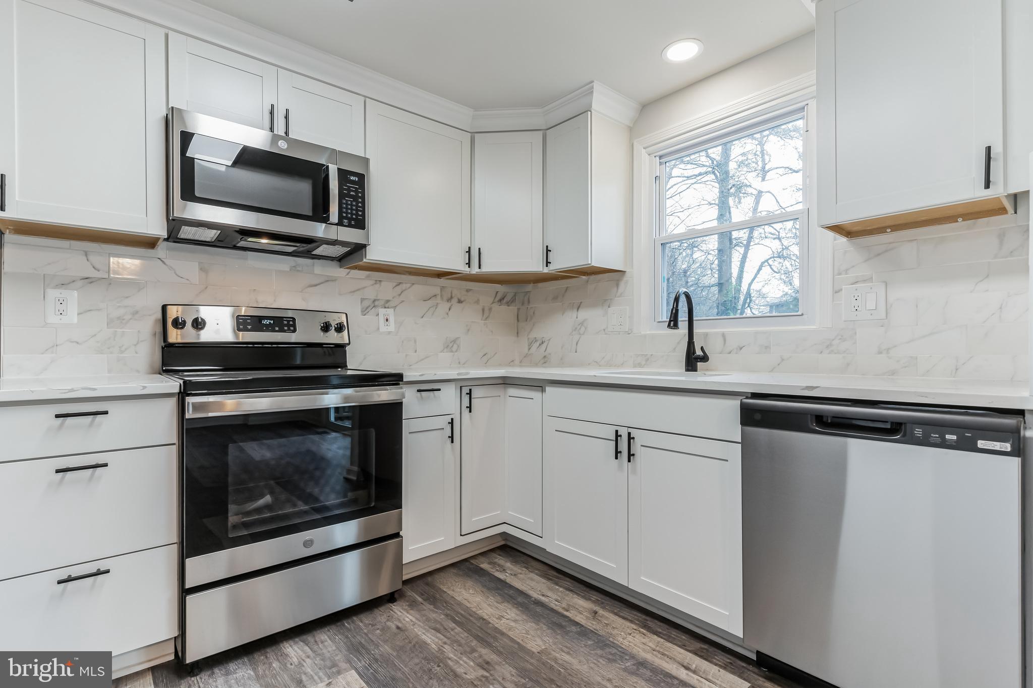 HIGHLAND GARDENS - Residential