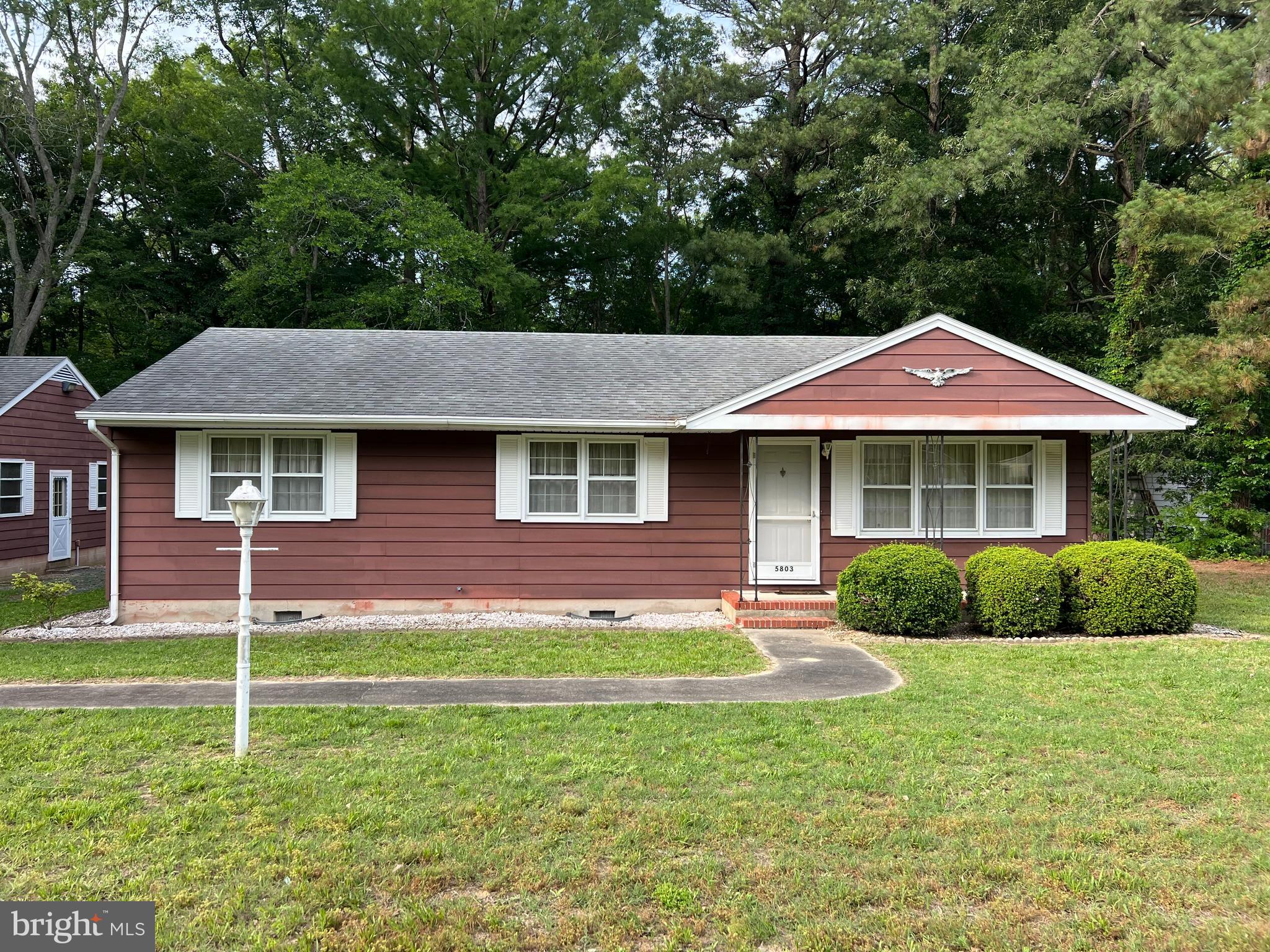 HALLETT HEIGHTS - Residential