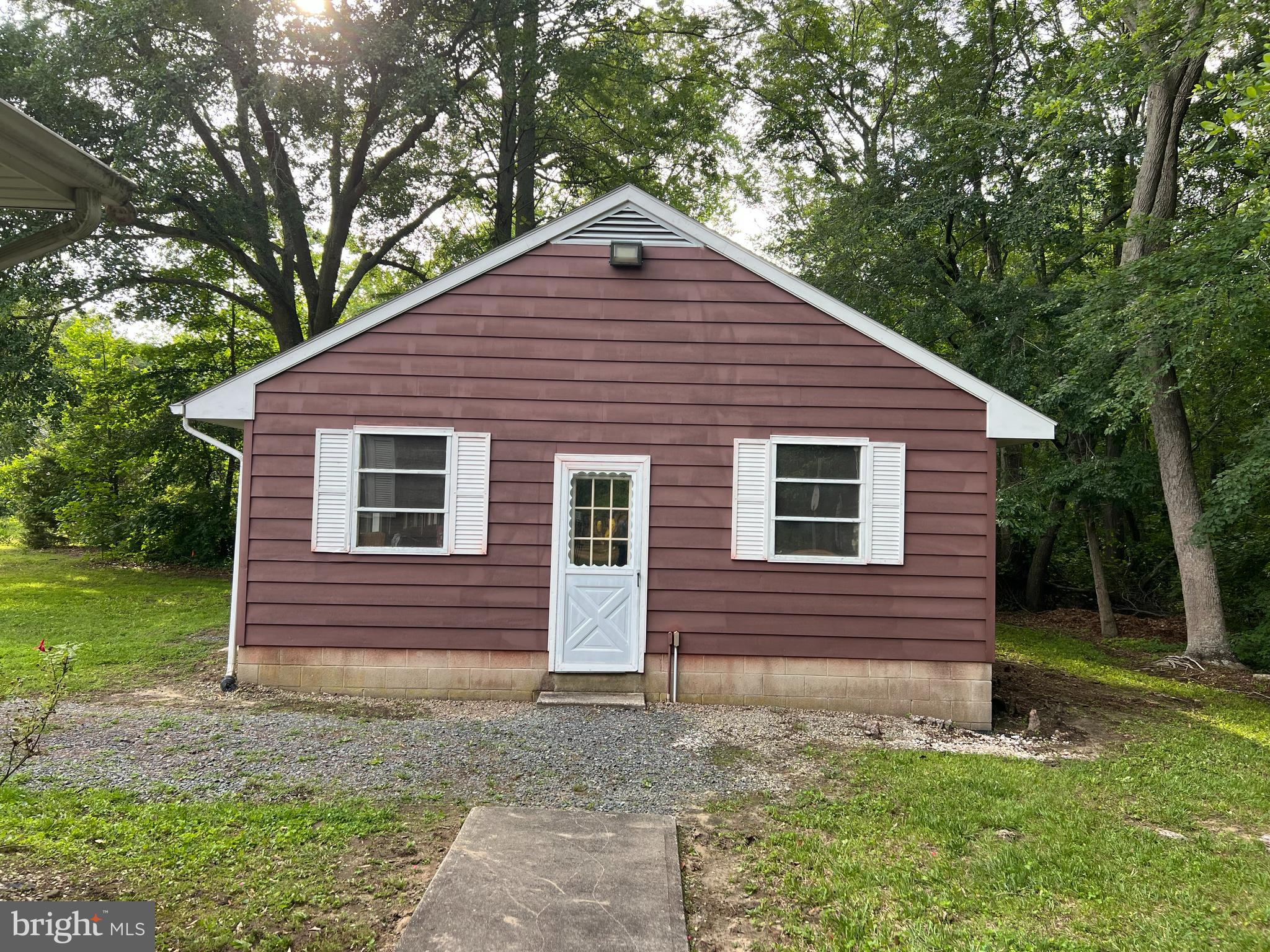 HALLETT HEIGHTS - Residential