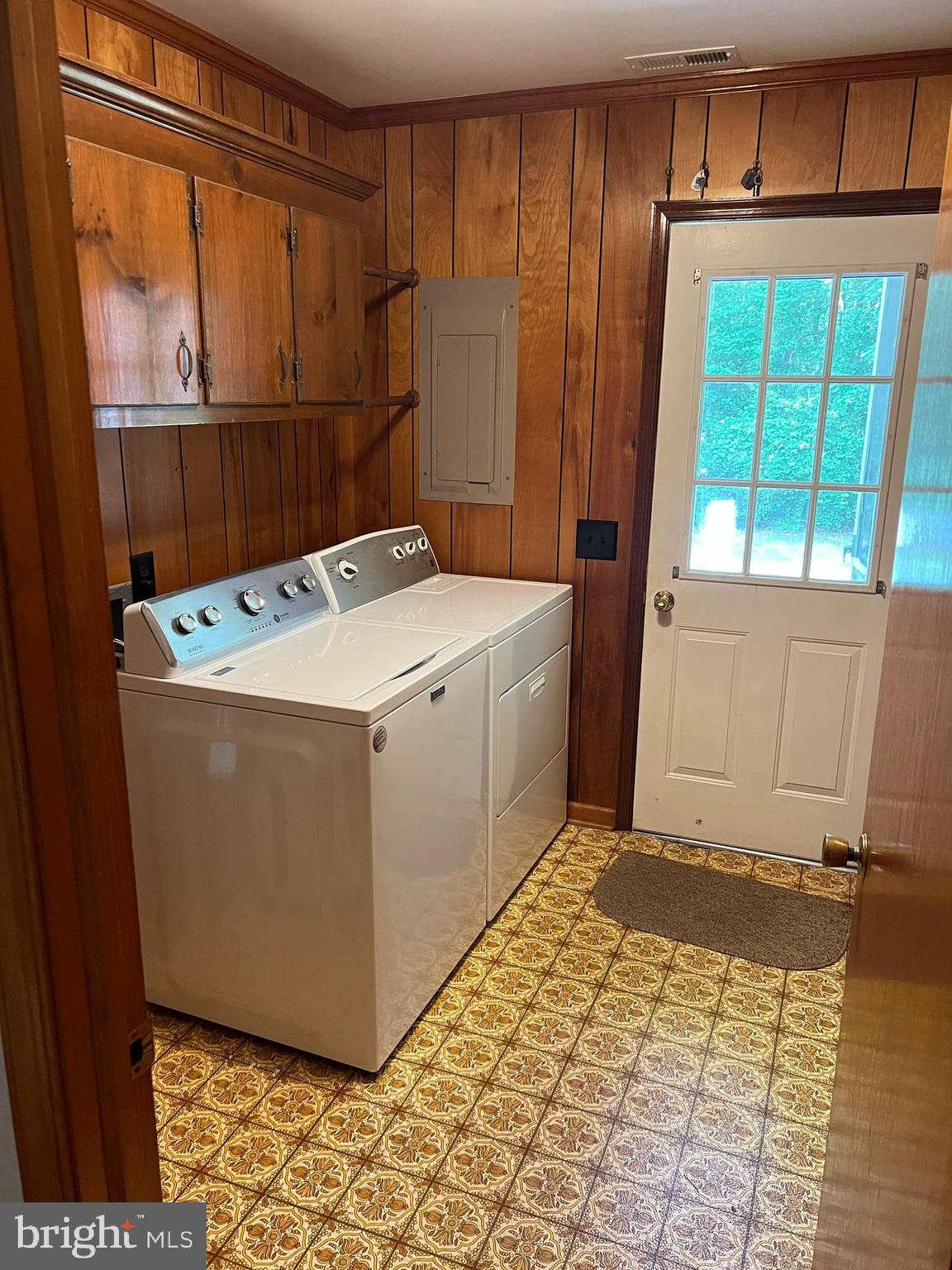 HALLETT HEIGHTS - Residential